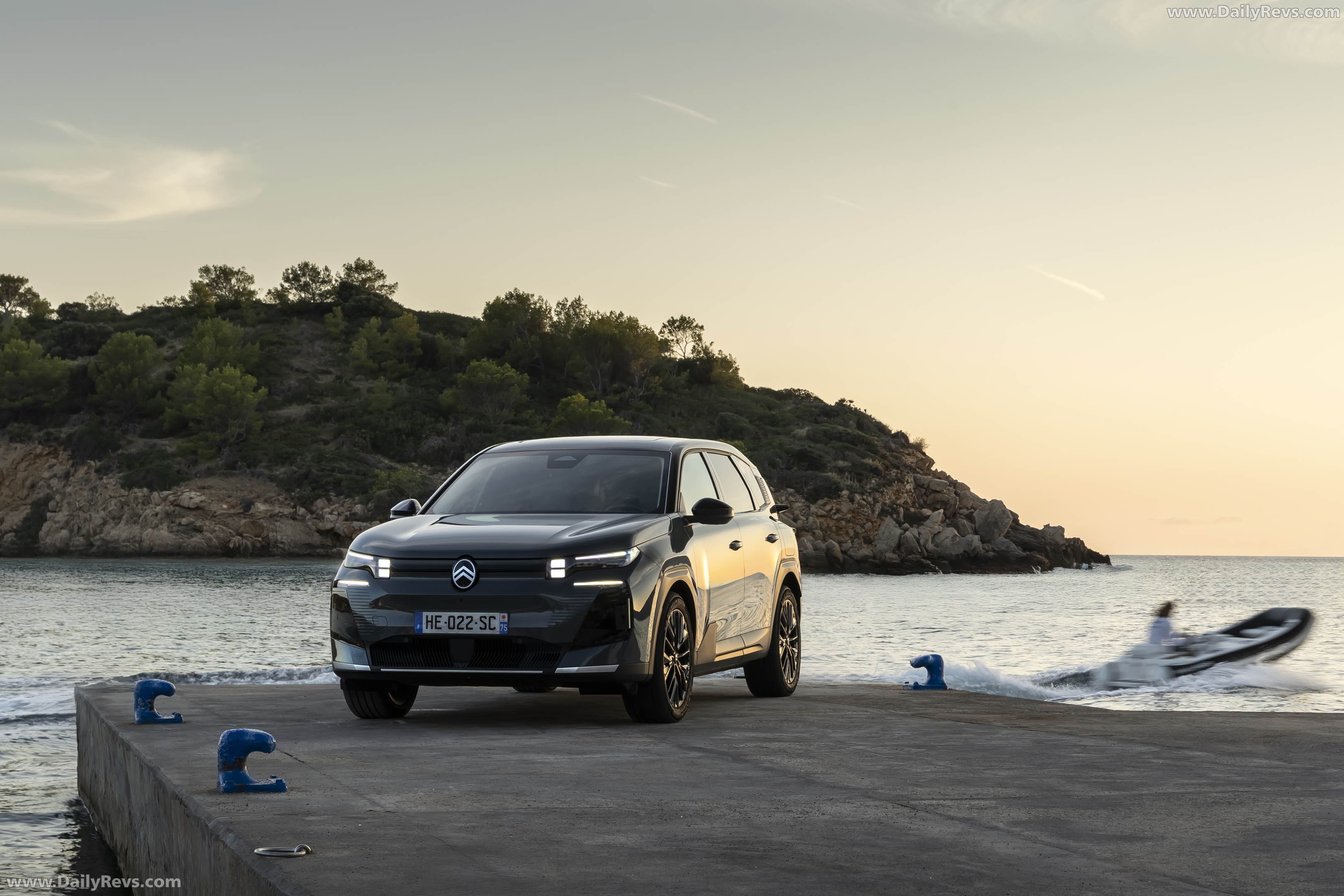 2026 Citroen C5 Aircross BEV Front View