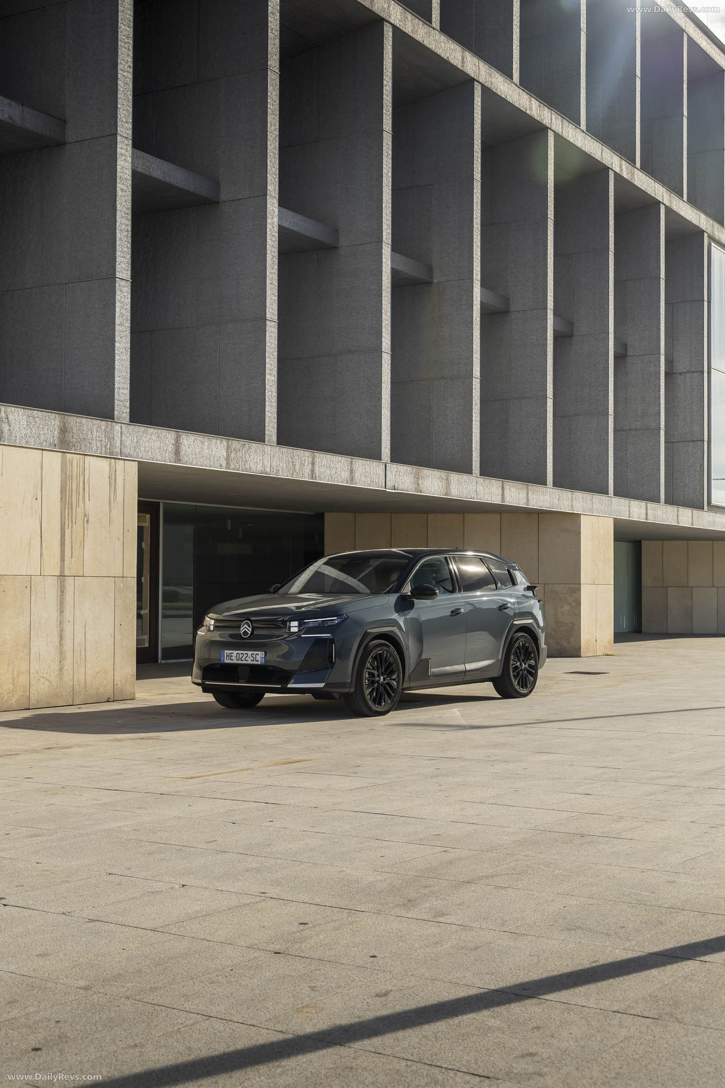 2026 Citroen C5 Aircross BEV Front View