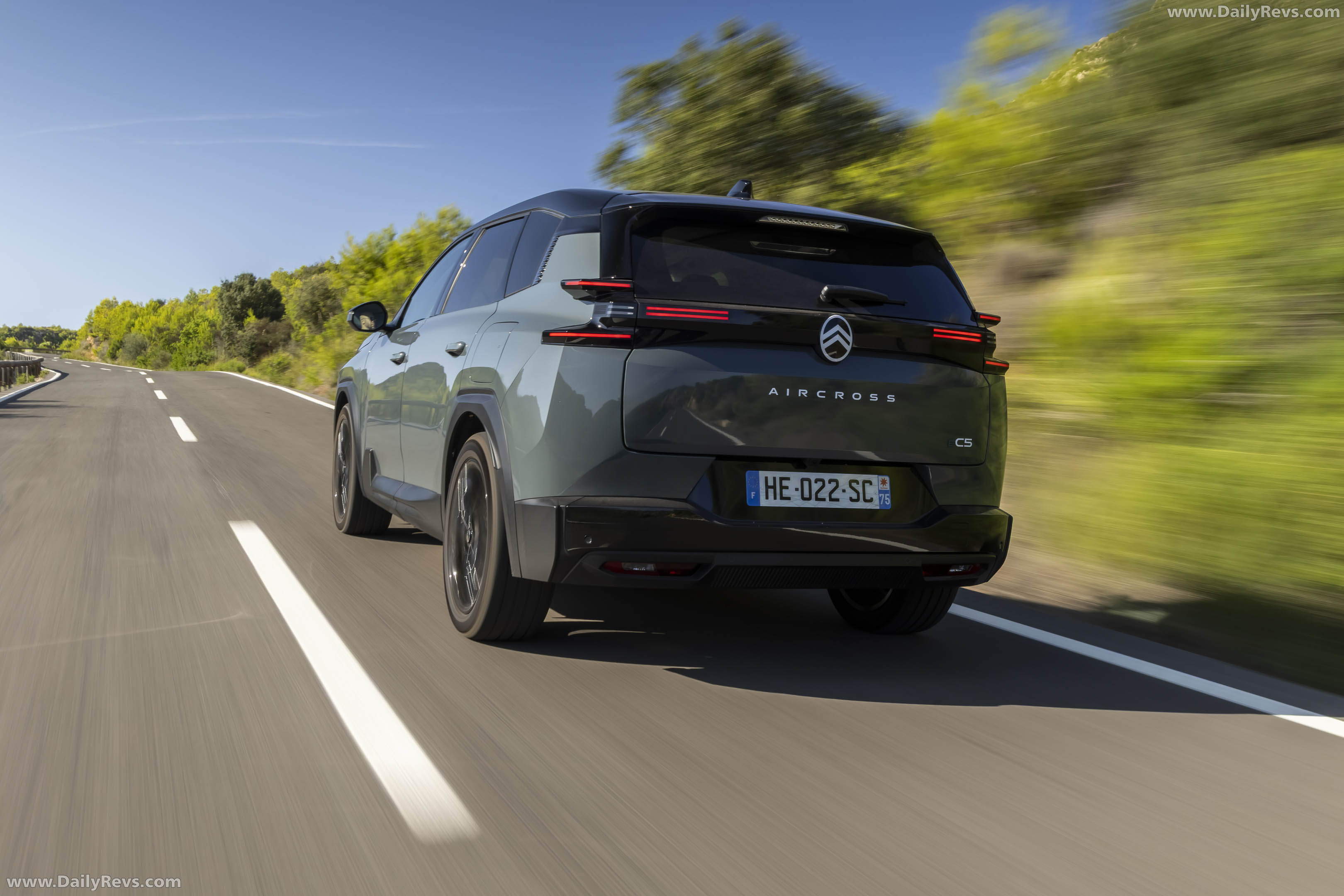 2026 Citroen C5 Aircross BEV Rear View