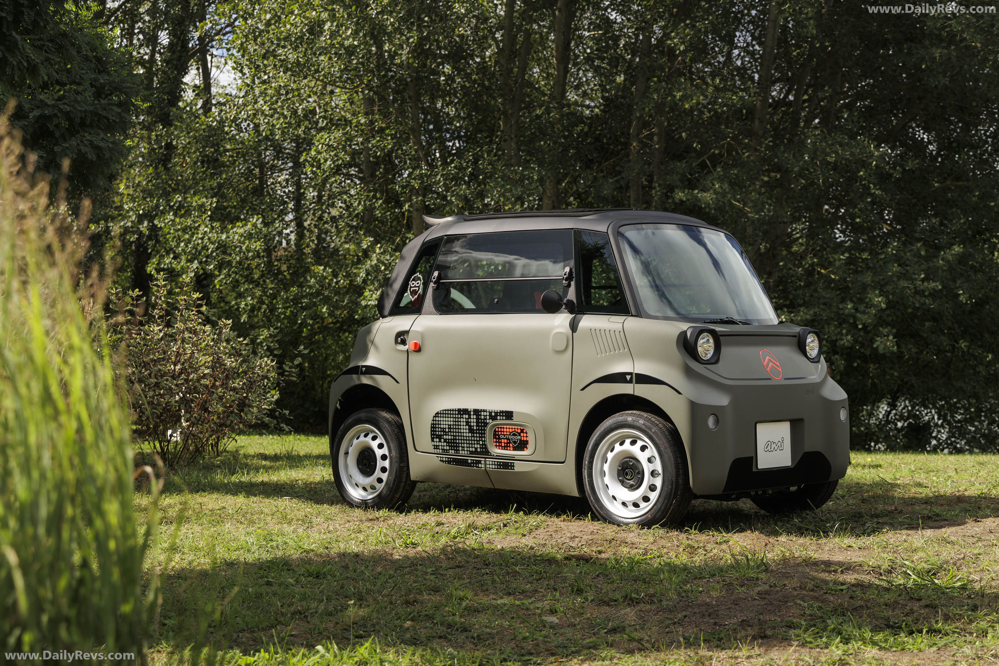 2027 Citroen AMI Outdoor Front View