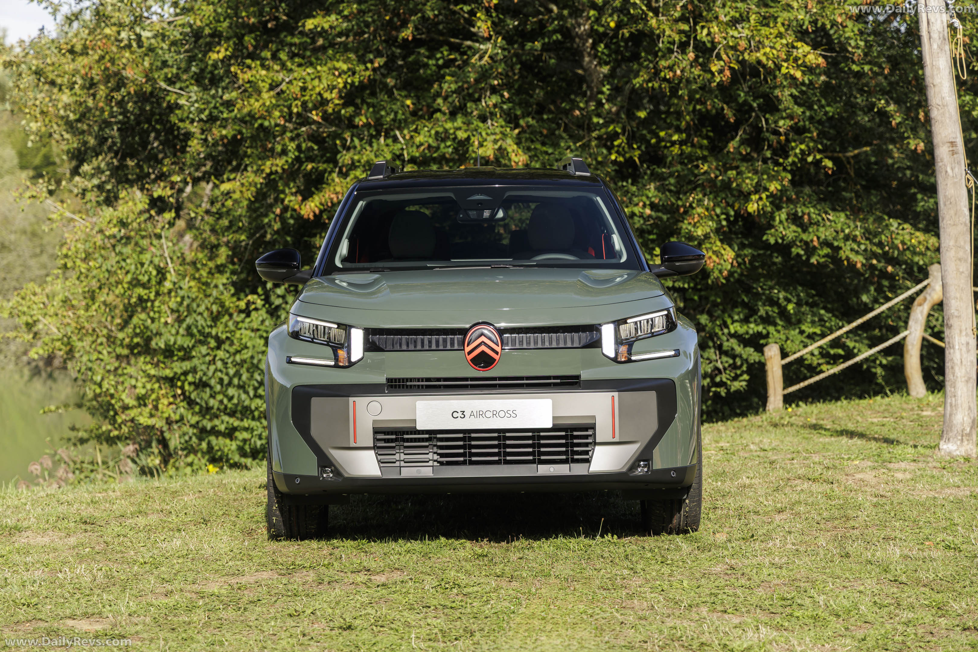 2027 Citroen C3 Aircross Outdoor Front View