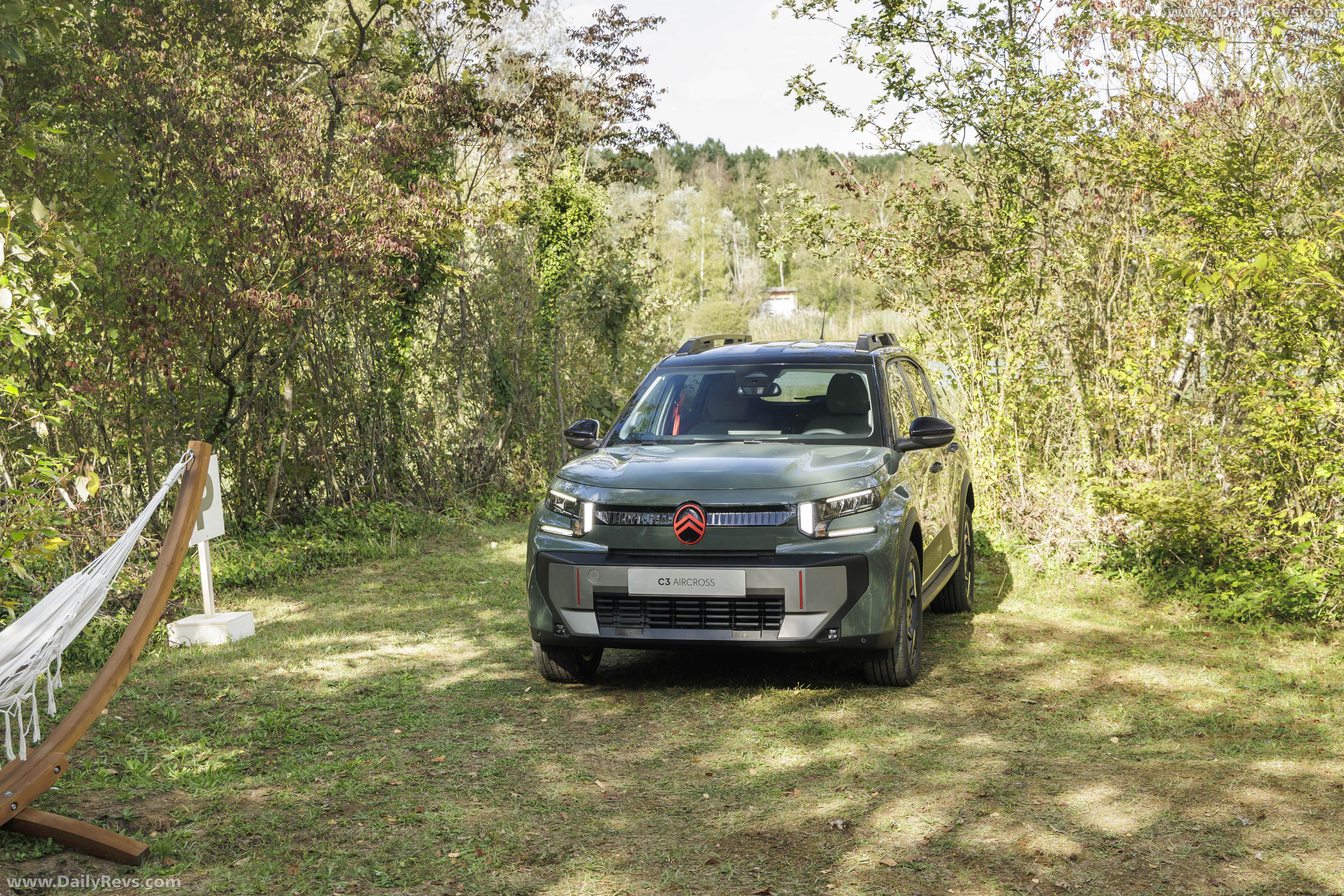 2027 Citroen C3 Aircross Outdoor Front View