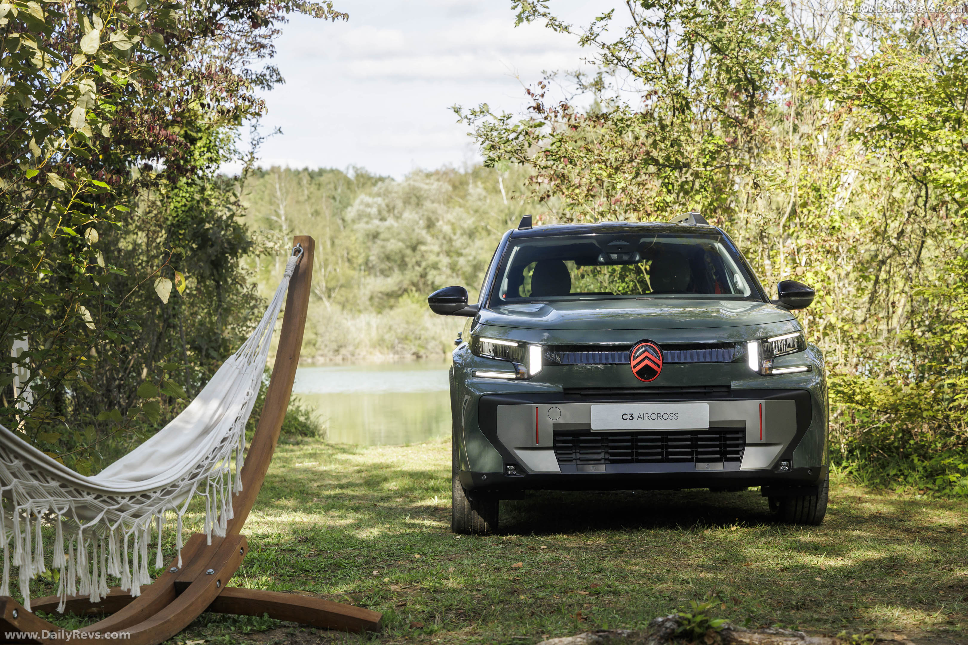 2027 Citroen C3 Aircross Outdoor Front View