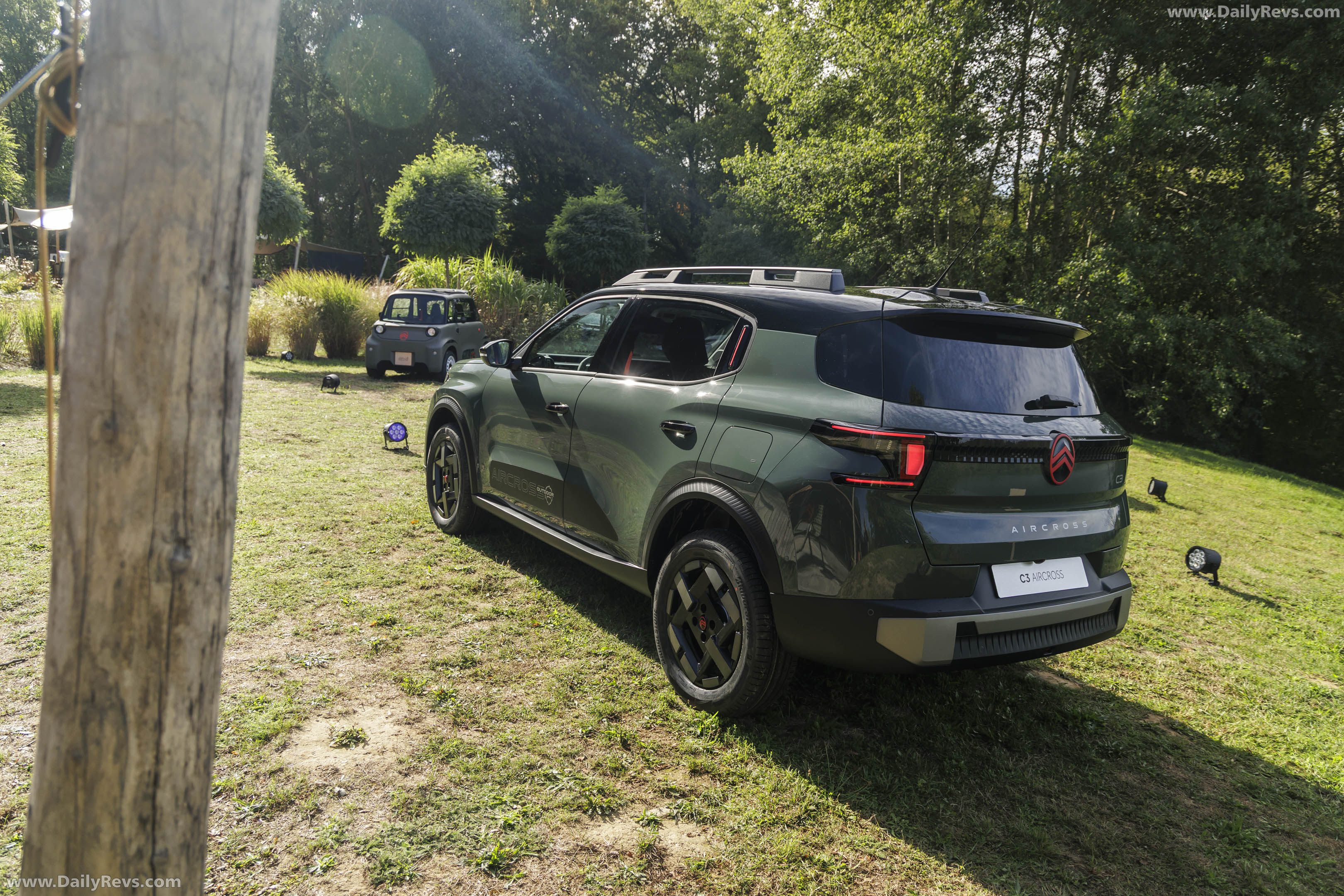 2027 Citroen C3 Aircross Outdoor Rear View