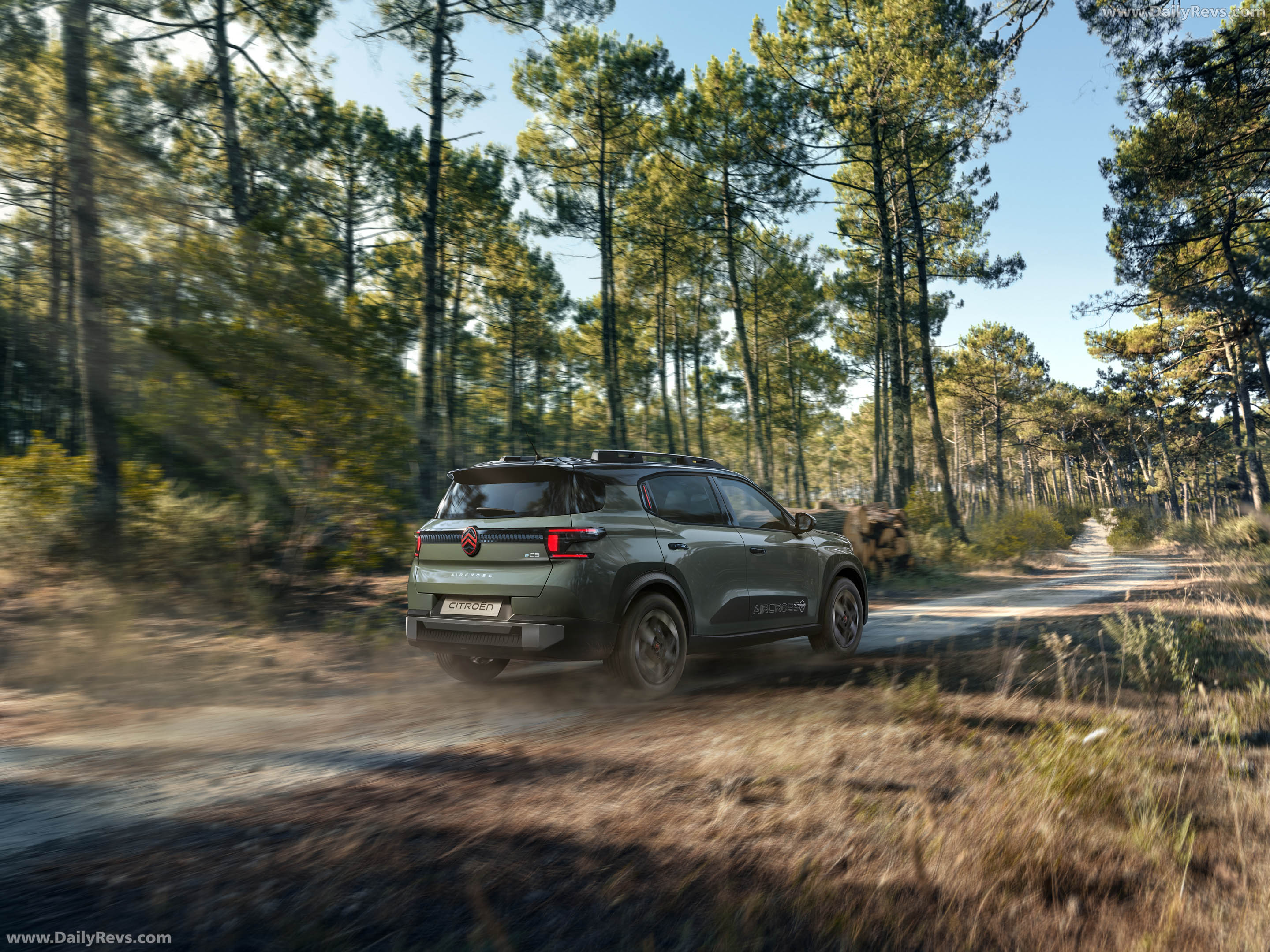 2027 Citroen C3 Aircross Outdoor Rear View