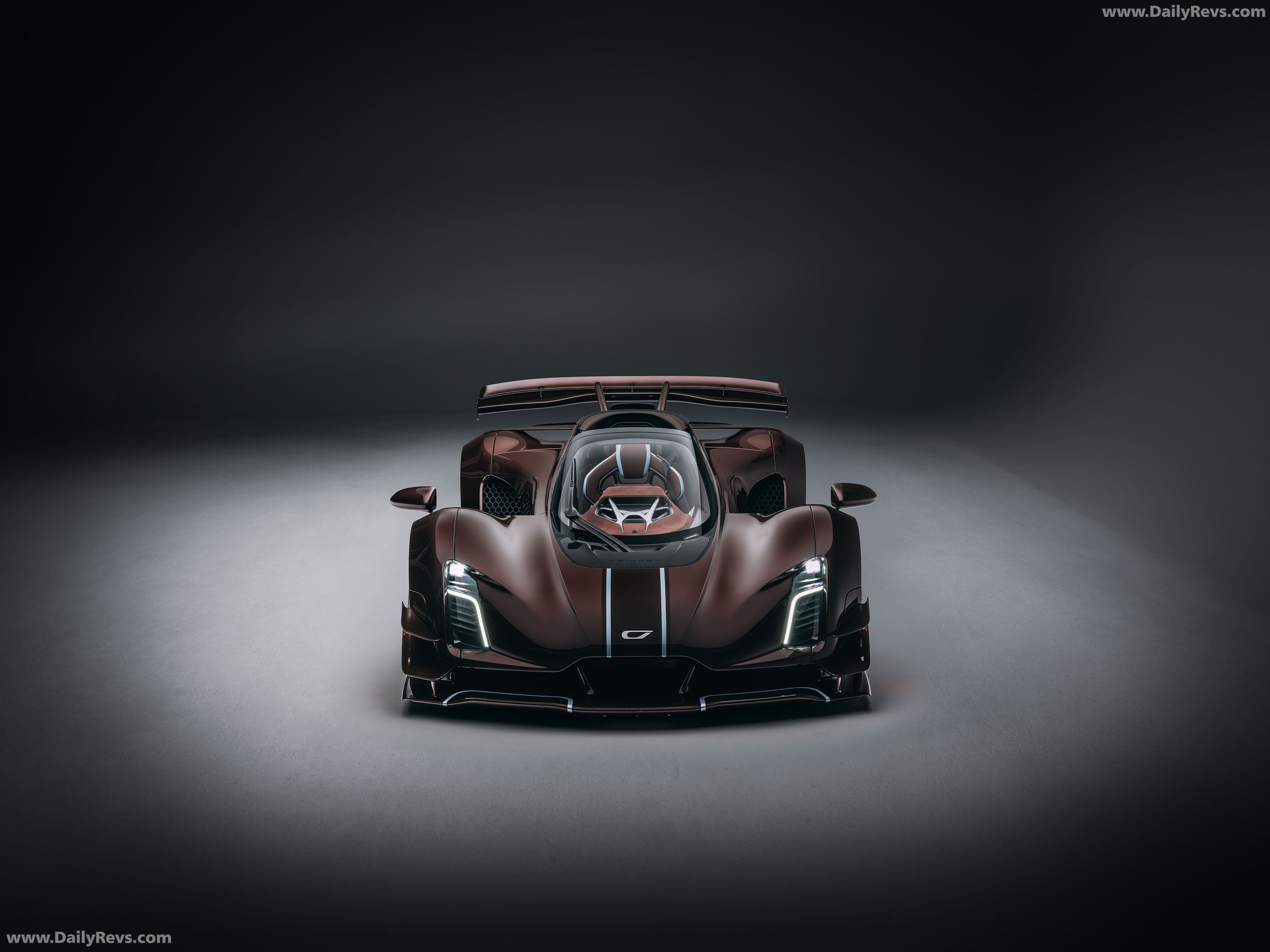 2027 Czinger 21C Spyder Front View