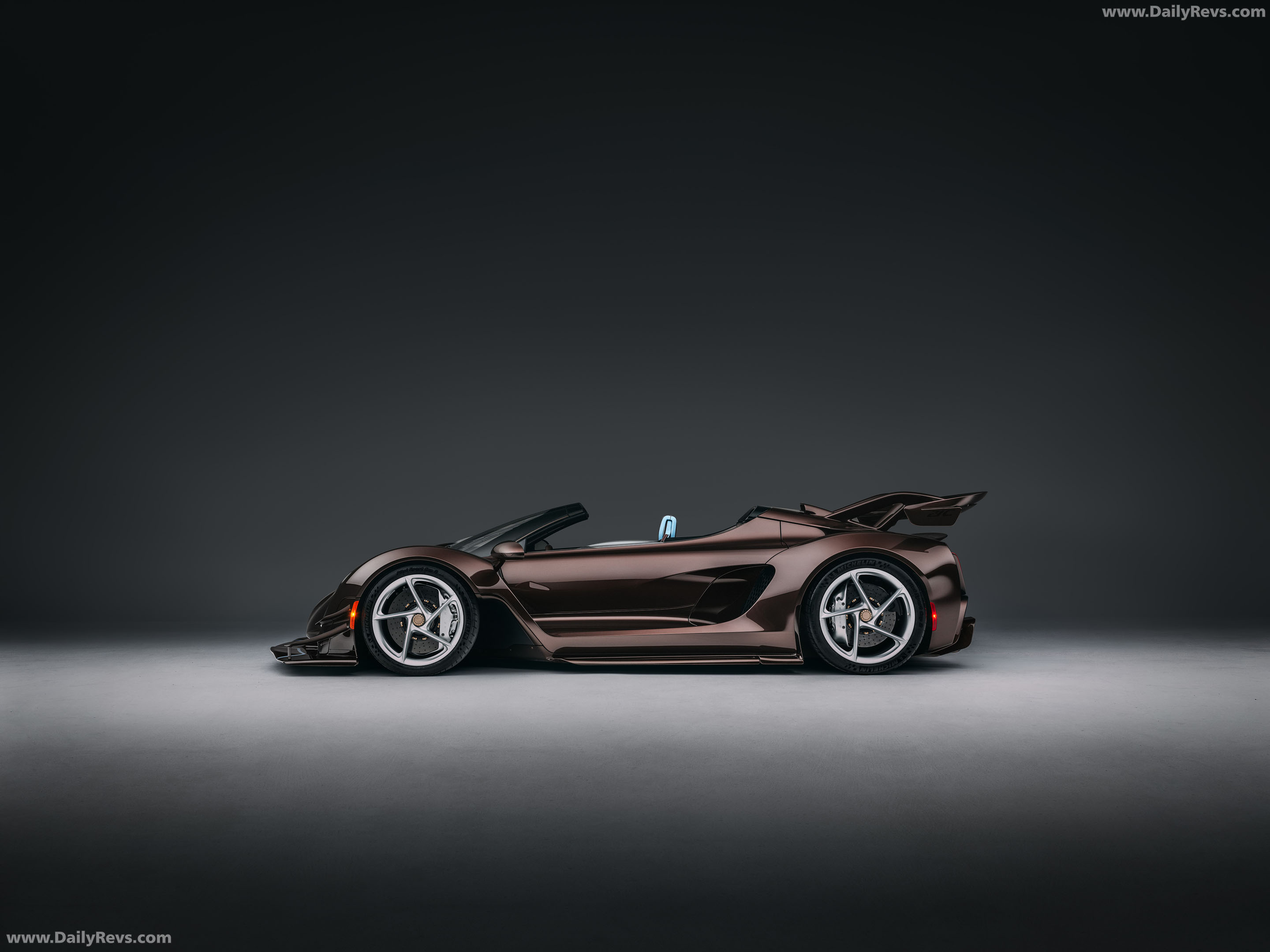 2027 Czinger 21C Spyder Side View