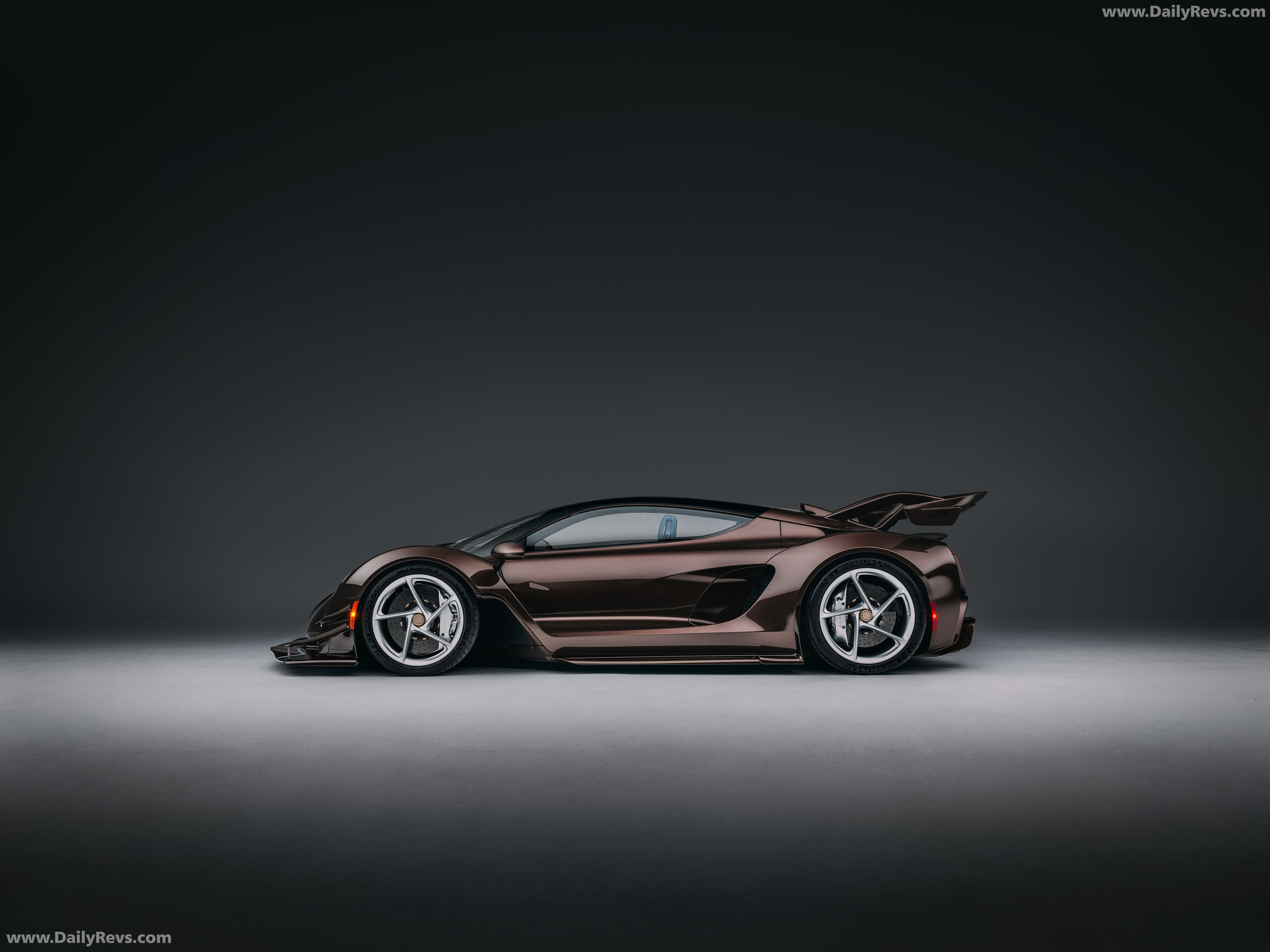 2027 Czinger 21C Spyder Side View