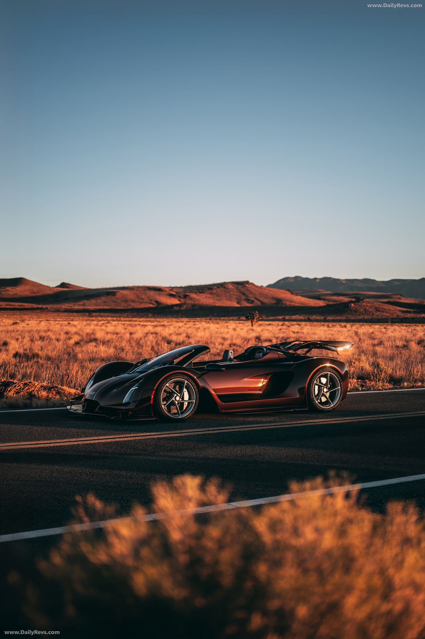 2027 Czinger 21C Spyder Side View