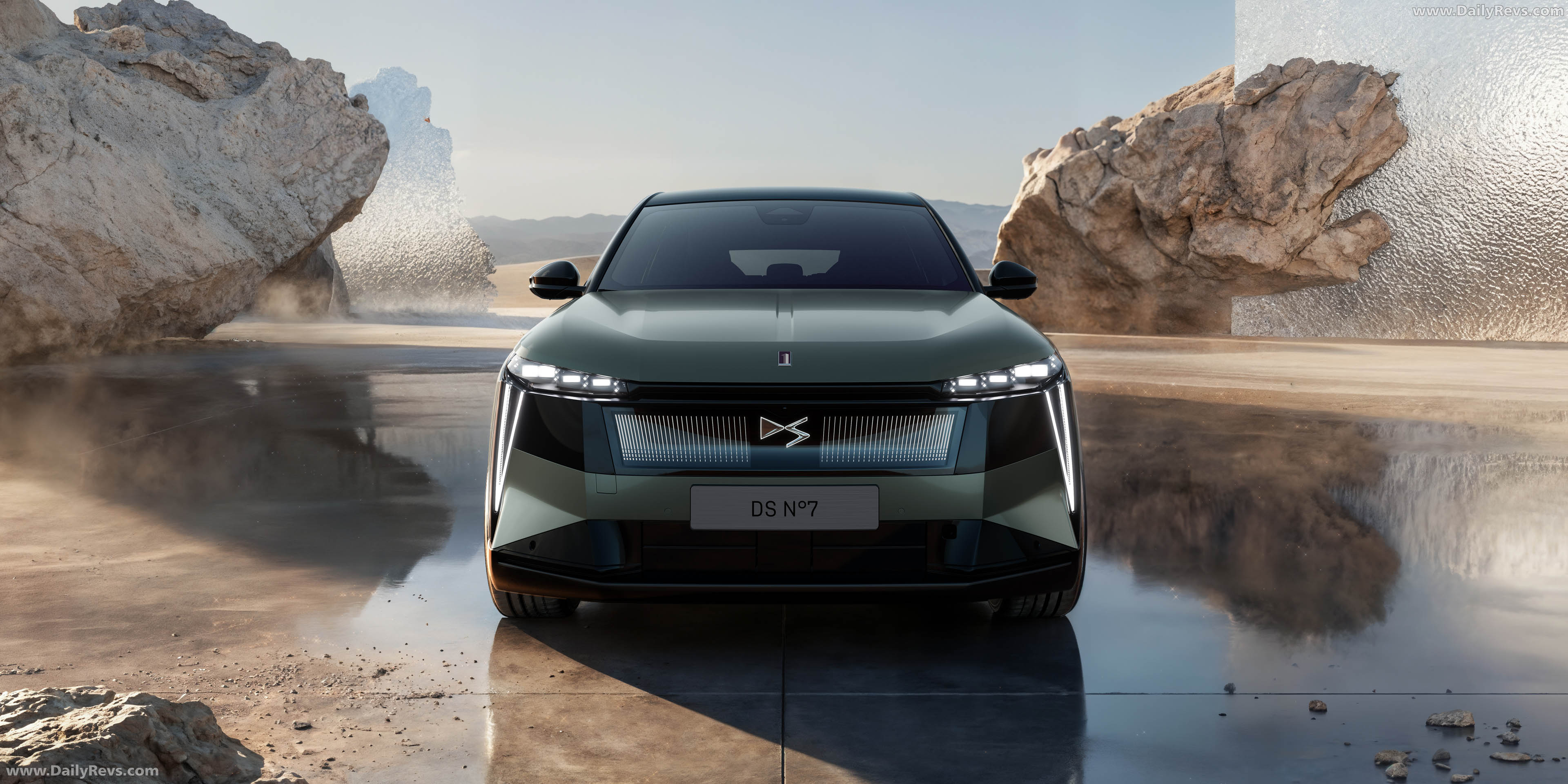 2027 DS No7 Front View