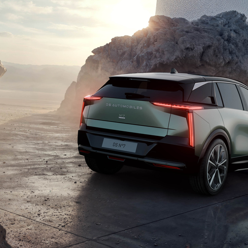 2027 DS No7 Rear View