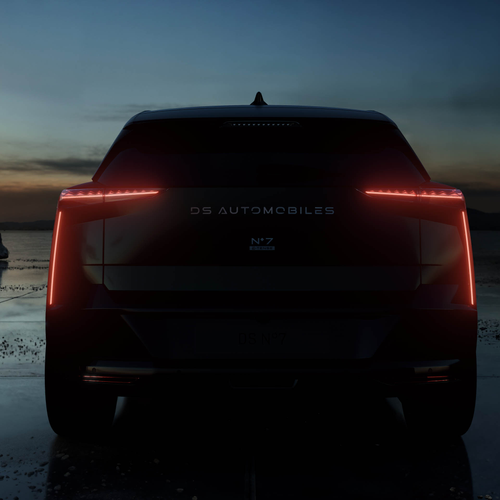 2027 DS No7 Rear View
