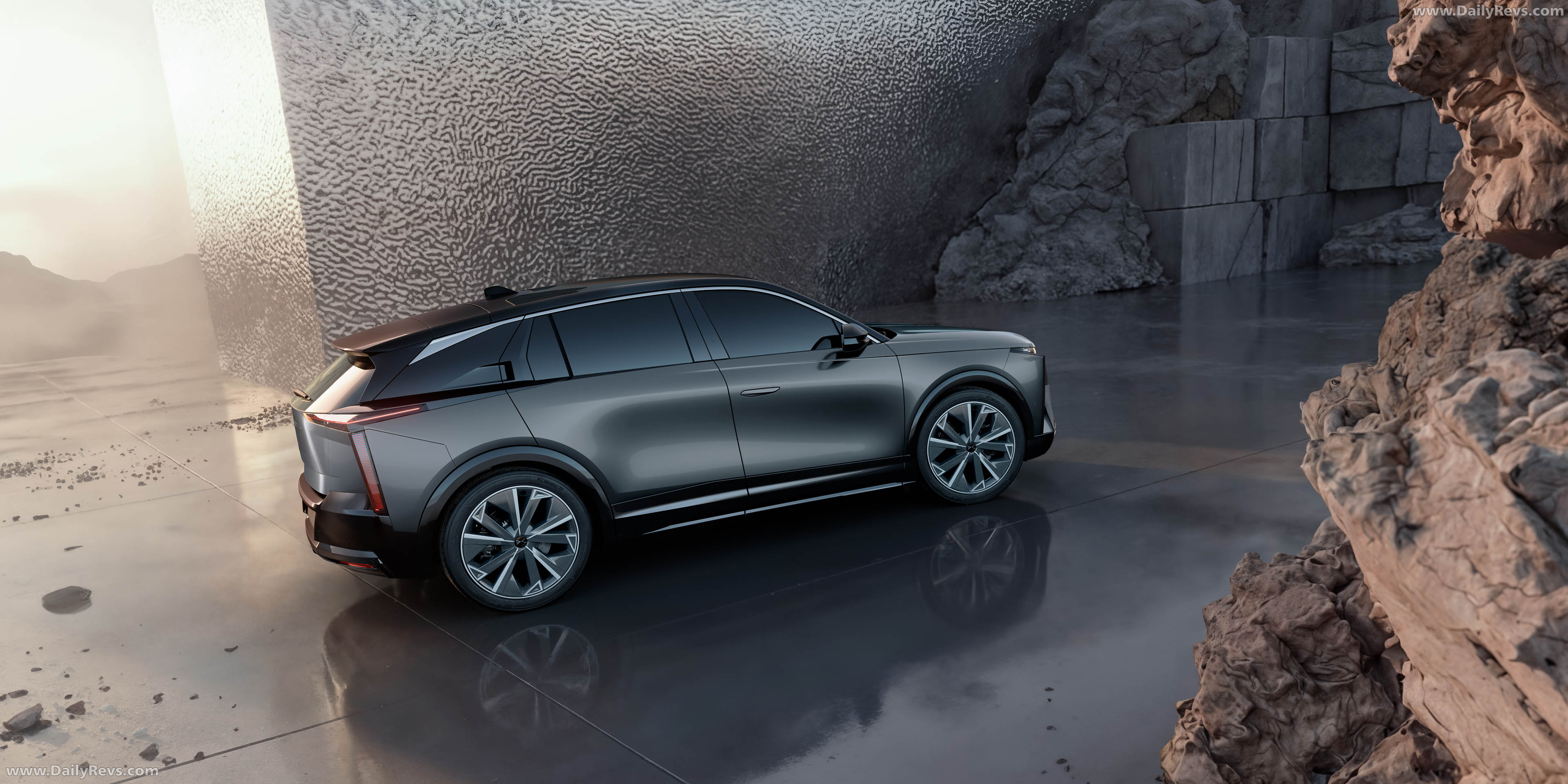 DS N° 7, First Class SUV, The Art of Travel - DailyRevs