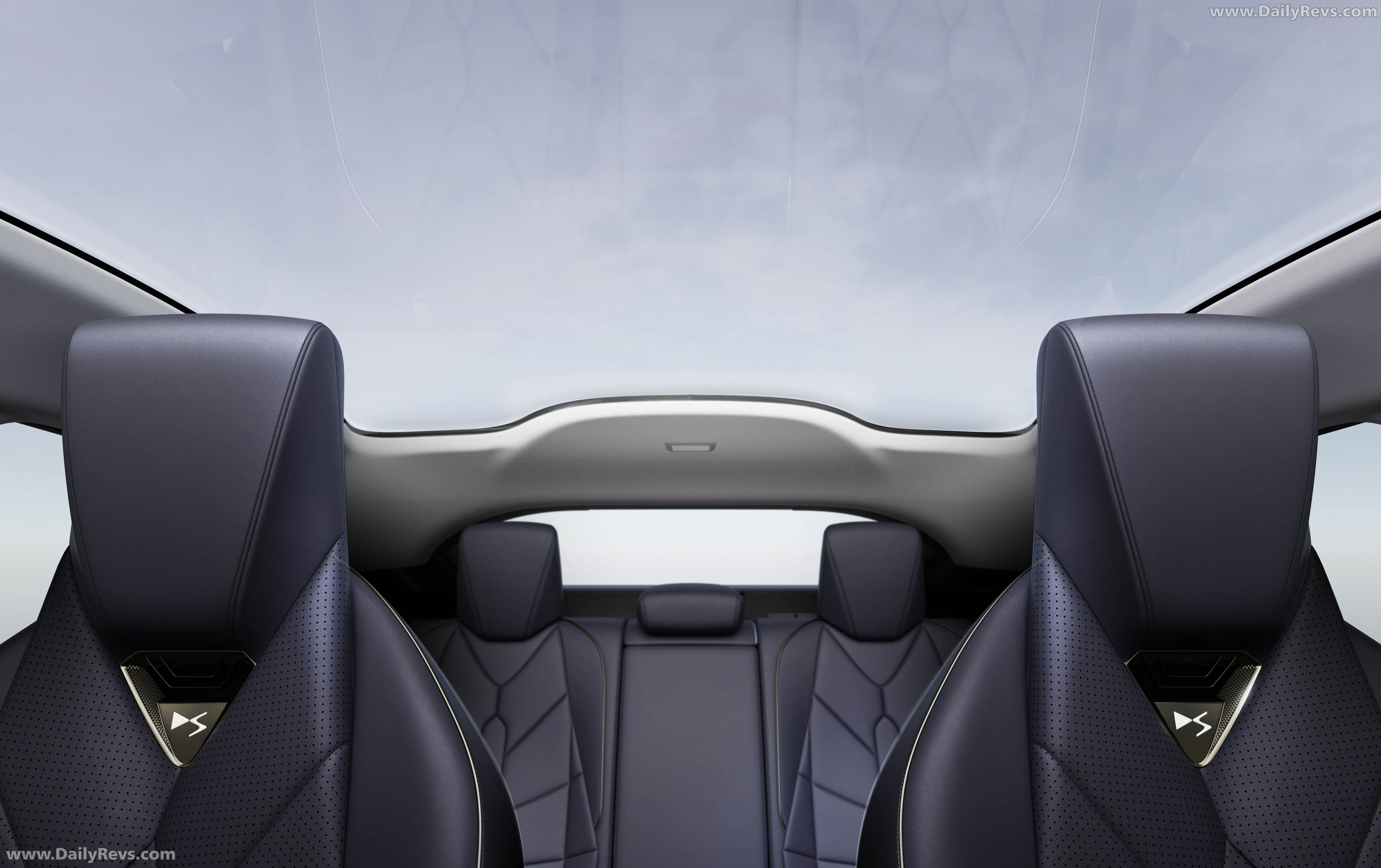 2027 DS No7 Interior