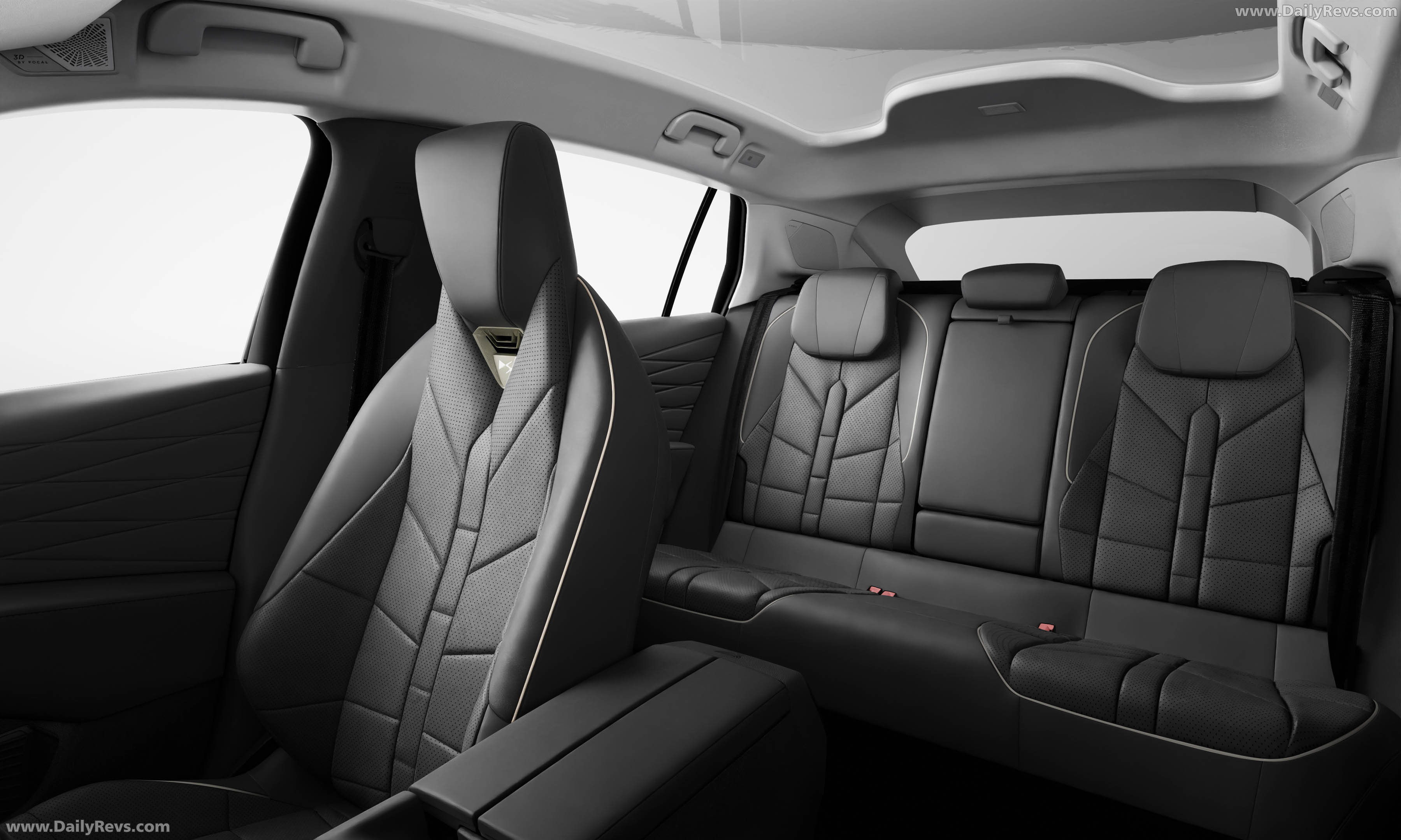 2027 DS No7 Interior