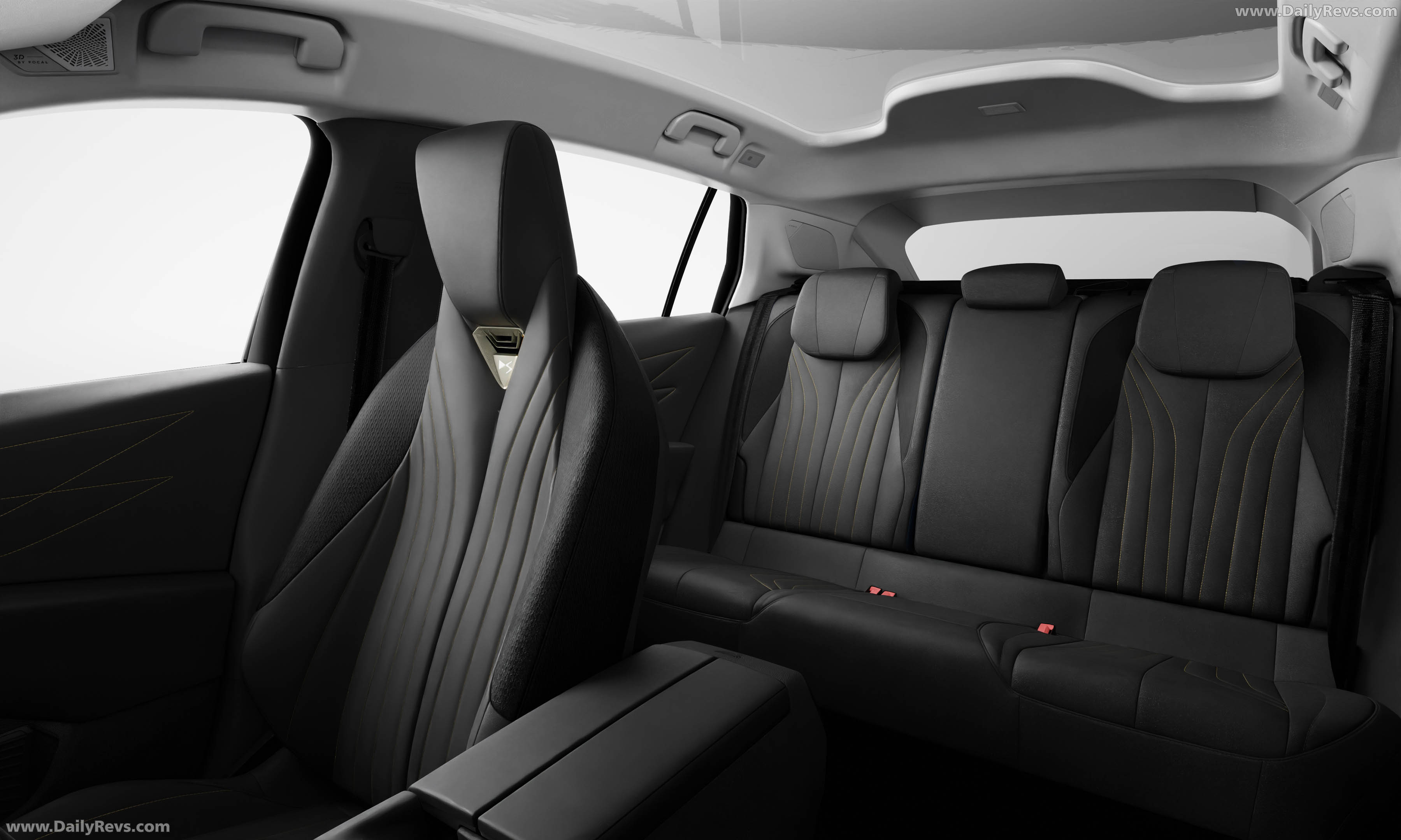 2027 DS No7 Interior