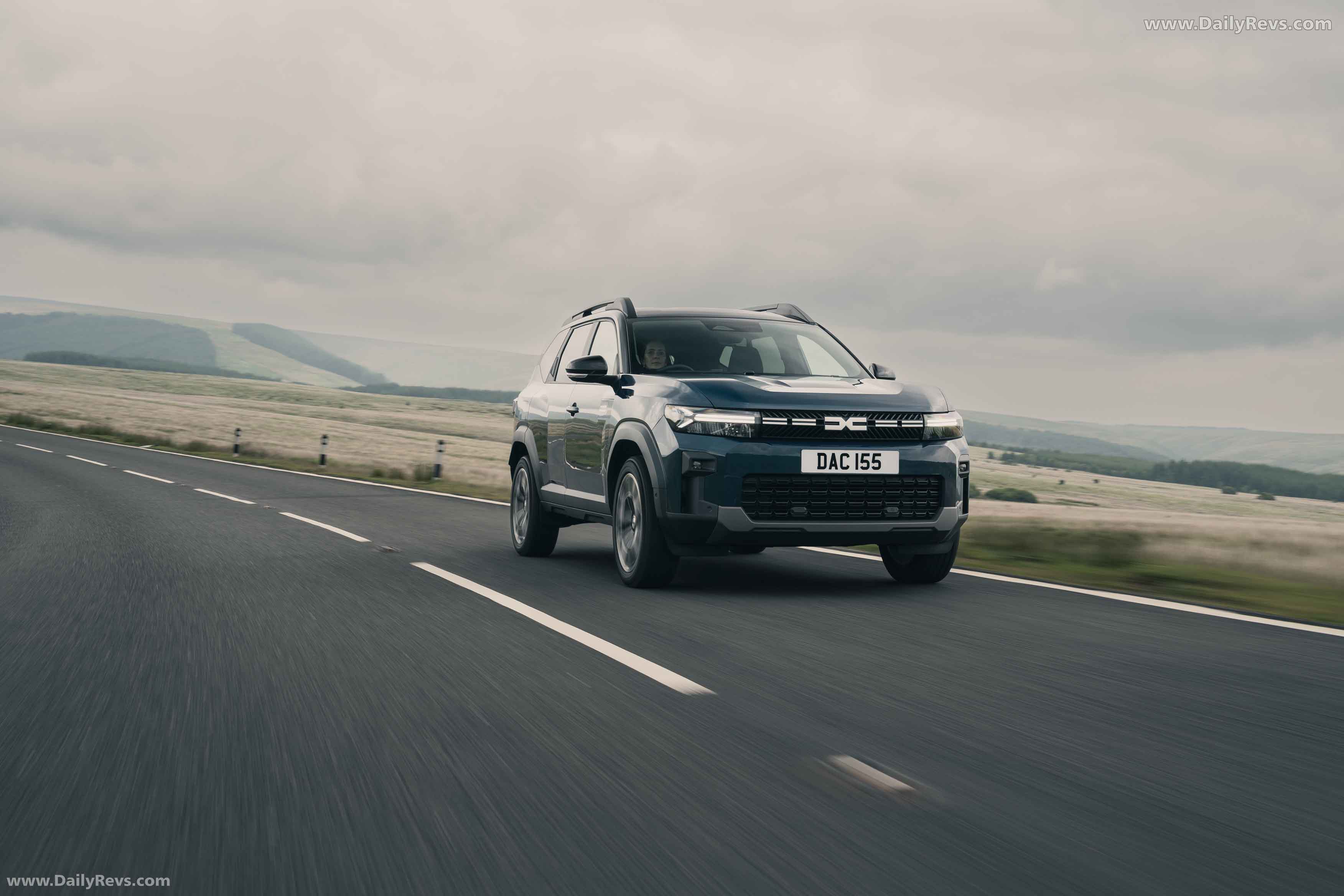 2025 Dacia Bigster UK Version Front View