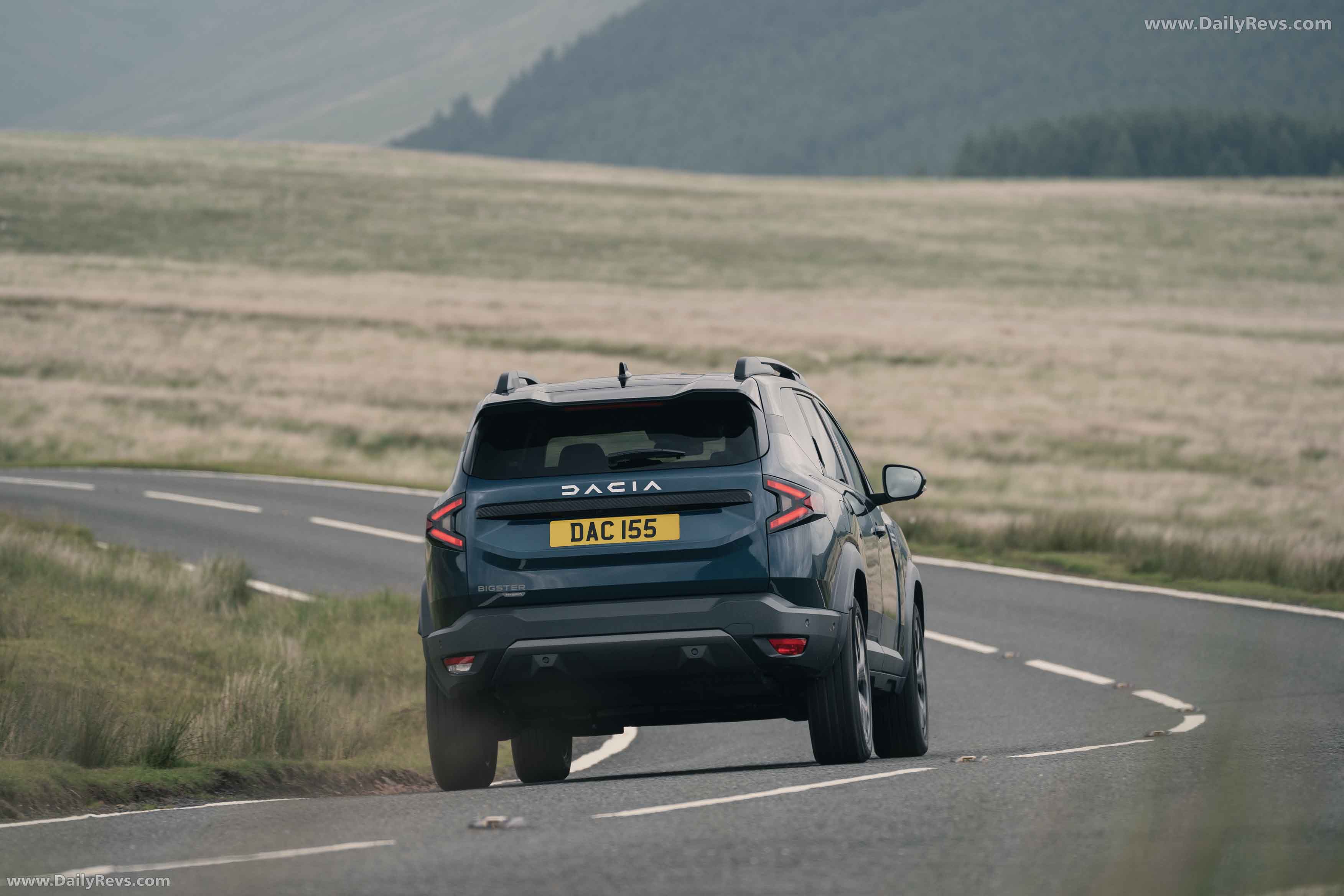 2025 Dacia Bigster UK Version Rear View
