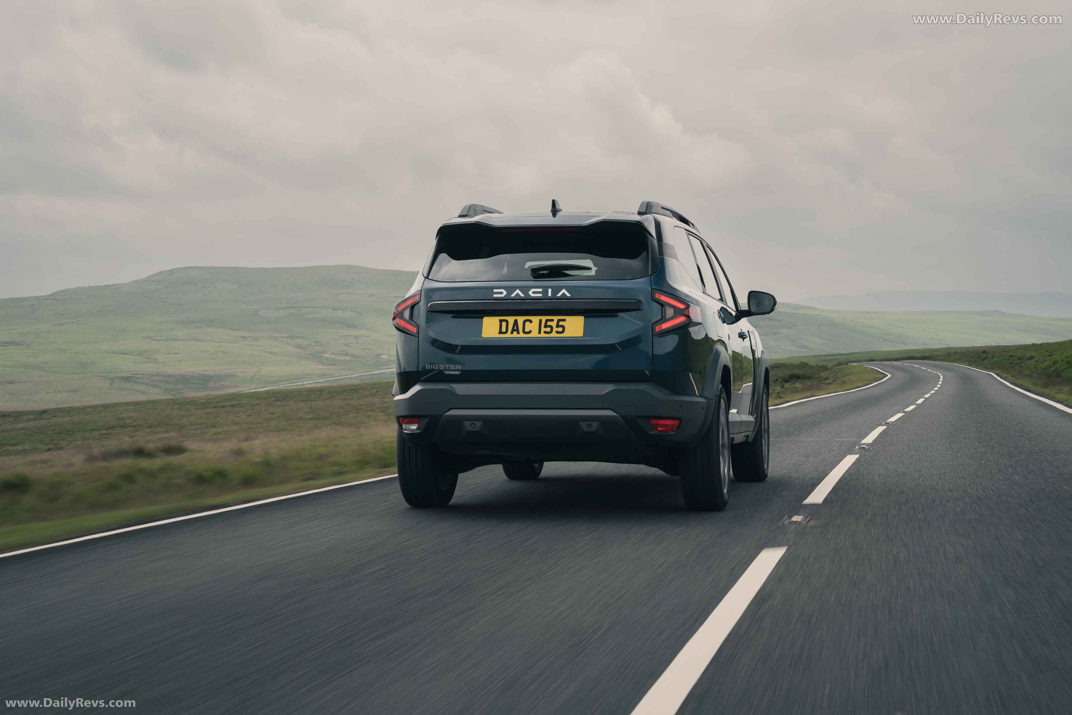 2025 Dacia Bigster UK Version Rear View