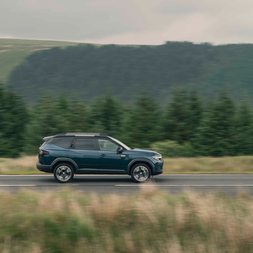 2025 Dacia Bigster UK Version Side View