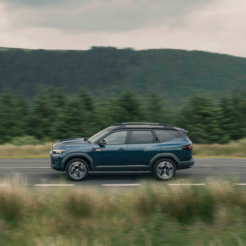2025 Dacia Bigster UK Version Side View