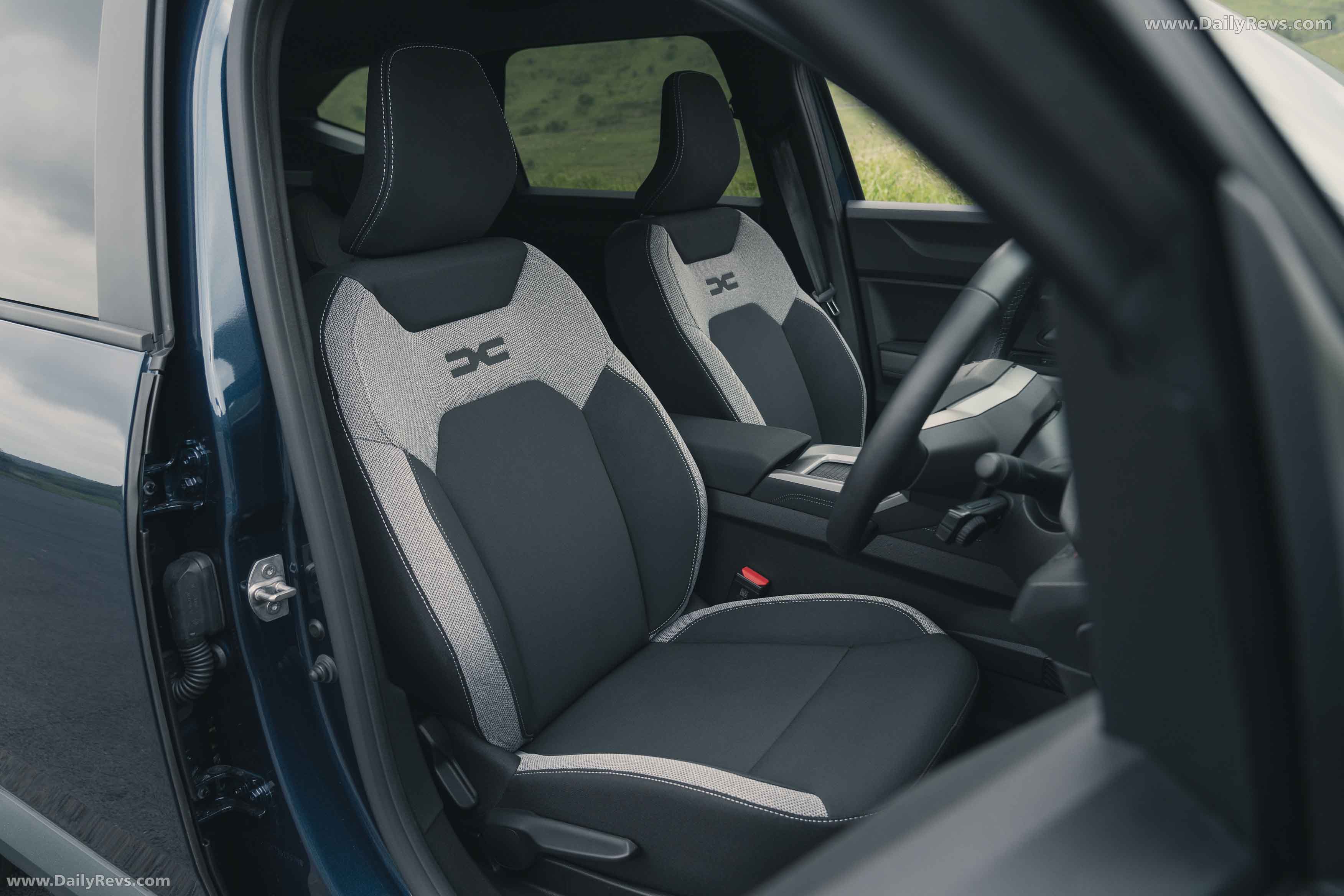 2025 Dacia Bigster UK Version Interior