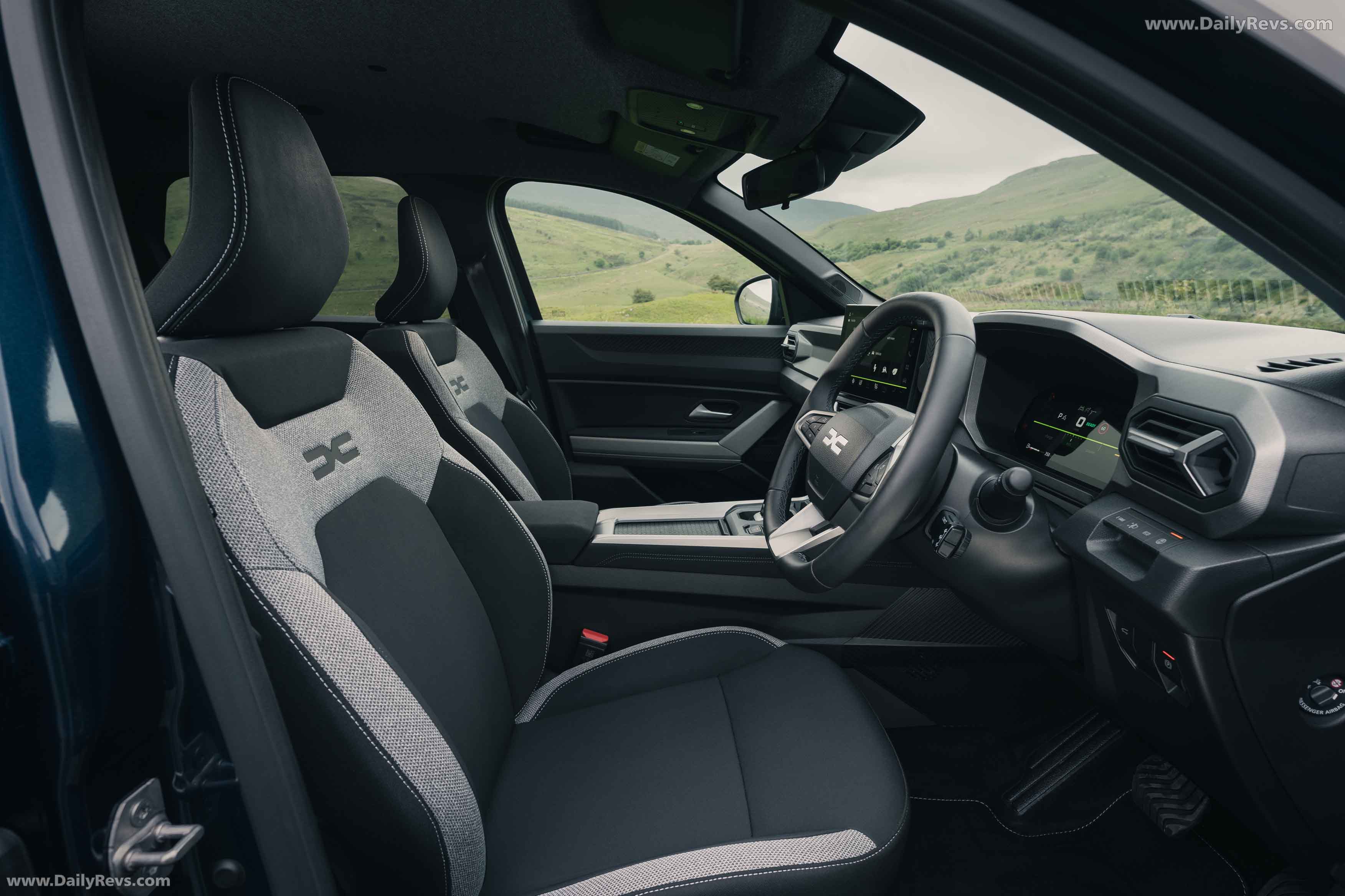 2025 Dacia Bigster UK Version Interior