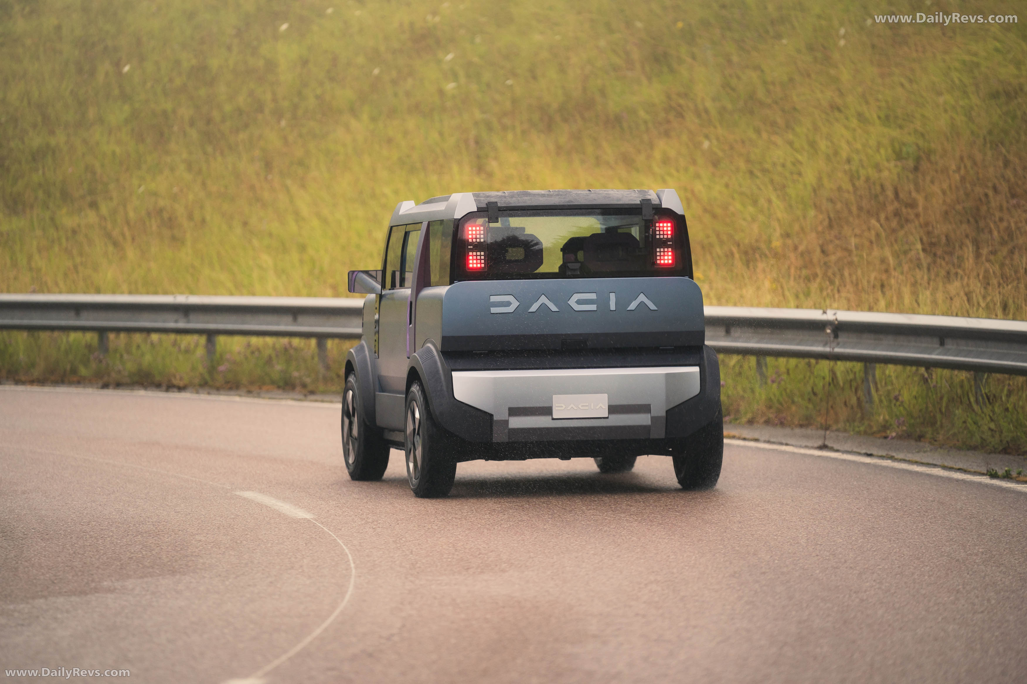 2025 Dacia Hipster Concept Rear View