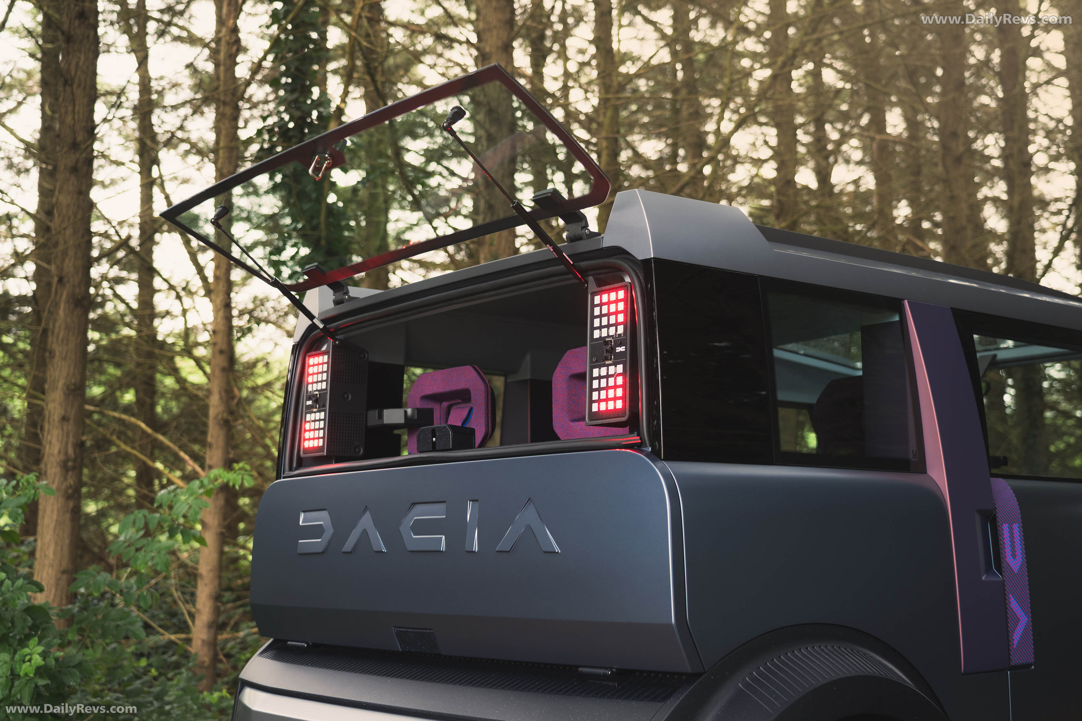2025 Dacia Hipster Concept Exterior