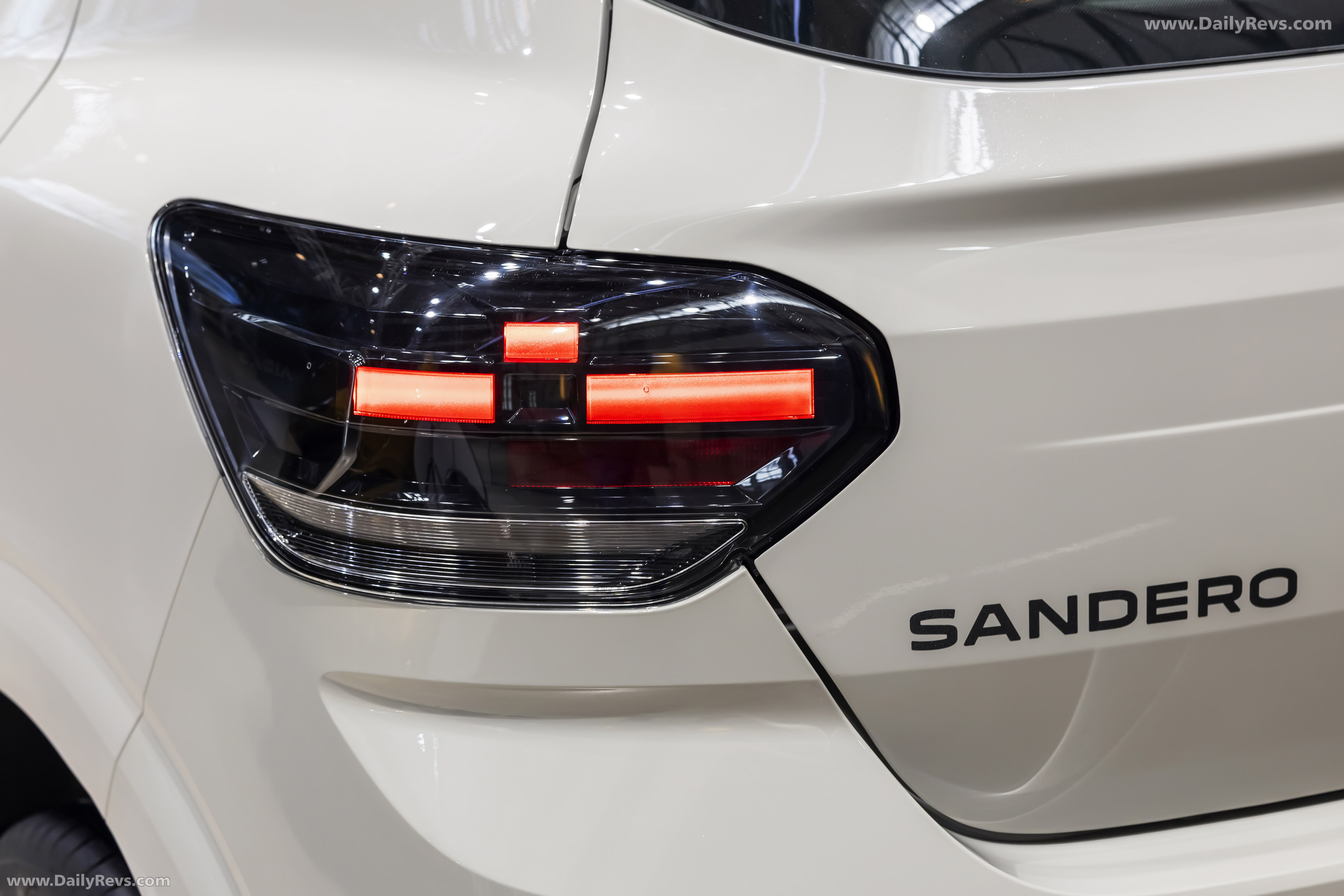 2025 Dacia Sandero Exterior