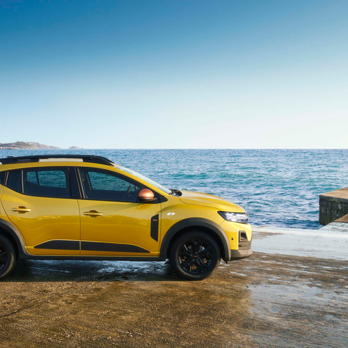 2025 Dacia Sandero Stepway Side View