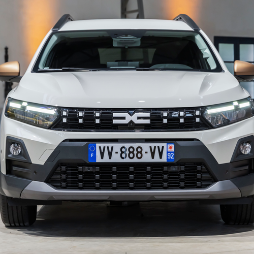 2025 Dacia Jogger Front View
