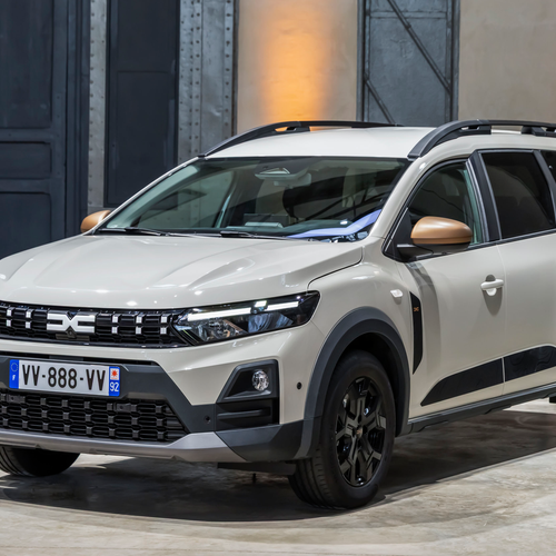 2025 Dacia Jogger Front View