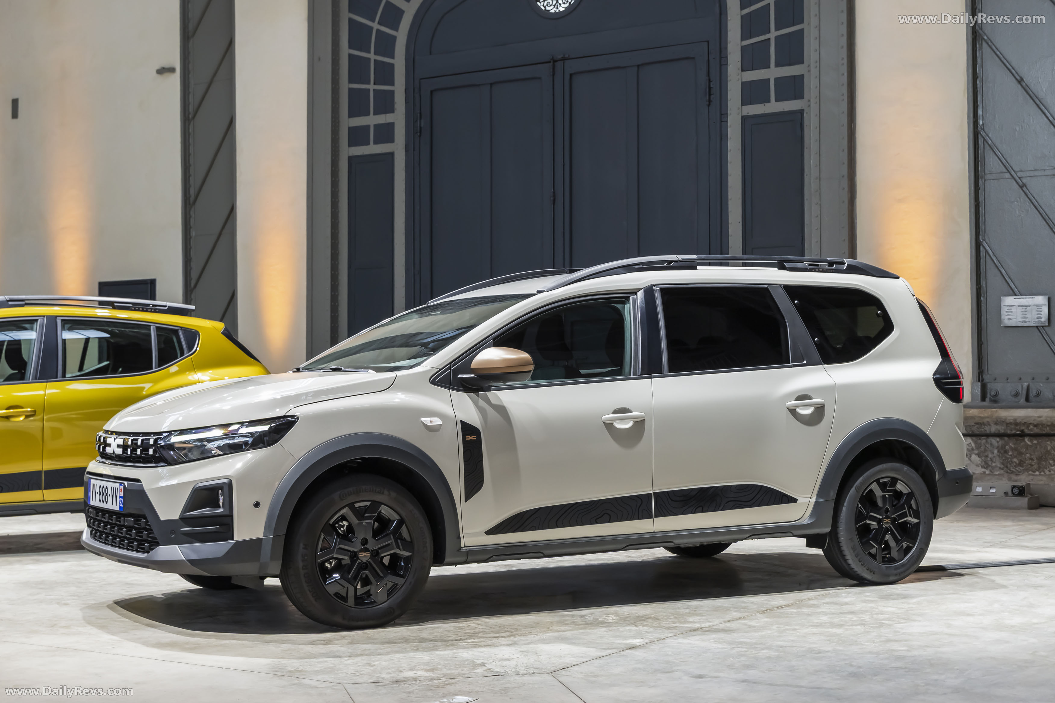 2025 Dacia Jogger Side View