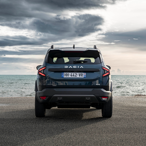 2026 Dacia Bigster Hybrid G-150 4x4 Journey Rear View