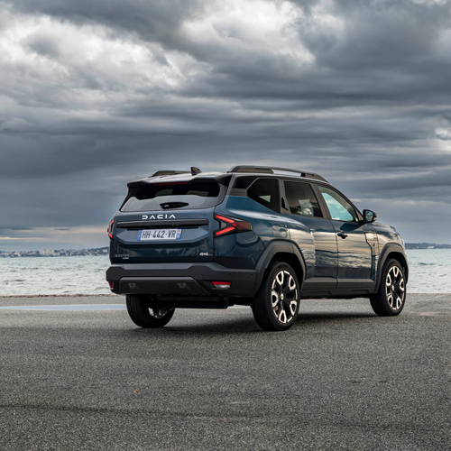 2026 Dacia Bigster Hybrid G-150 4x4 Journey Rear View