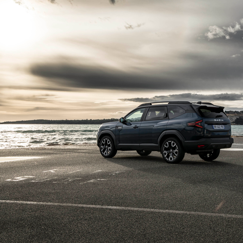 2026 Dacia Bigster Hybrid G-150 4x4 Journey Rear View