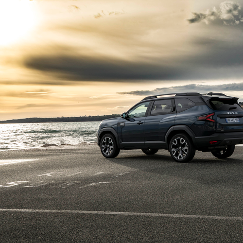 2026 Dacia Bigster Hybrid G-150 4x4 Journey Rear View