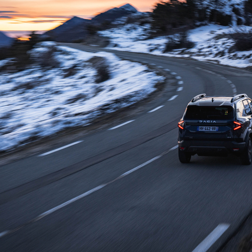 2026 Dacia Bigster Hybrid G-150 4x4 Journey Rear View
