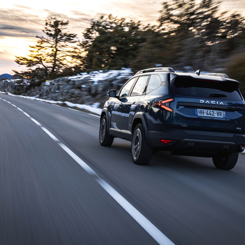 2026 Dacia Bigster Hybrid G-150 4x4 Journey Rear View