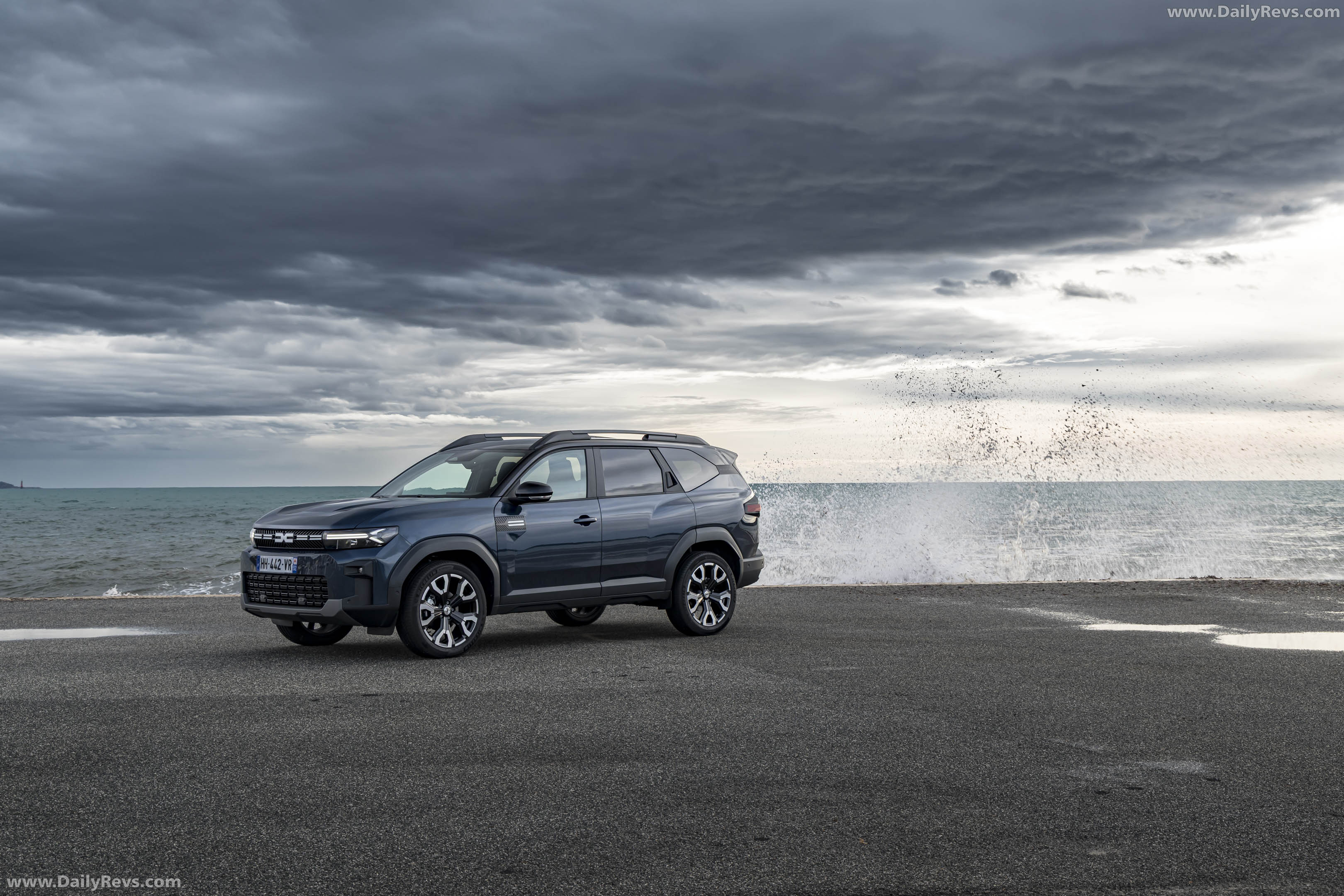 2026 Dacia Bigster Hybrid G-150 4x4 Journey Side View