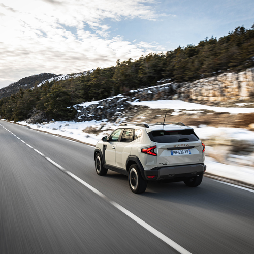 2026 Dacia Duster III Hybrid G 150 4X4 Extreme Rear View