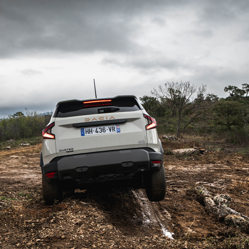 2026 Dacia Duster III Hybrid G 150 4X4 Extreme Rear View