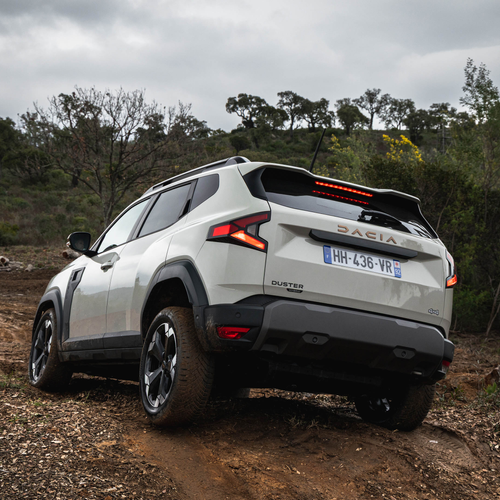 2026 Dacia Duster III Hybrid G 150 4X4 Extreme Rear View