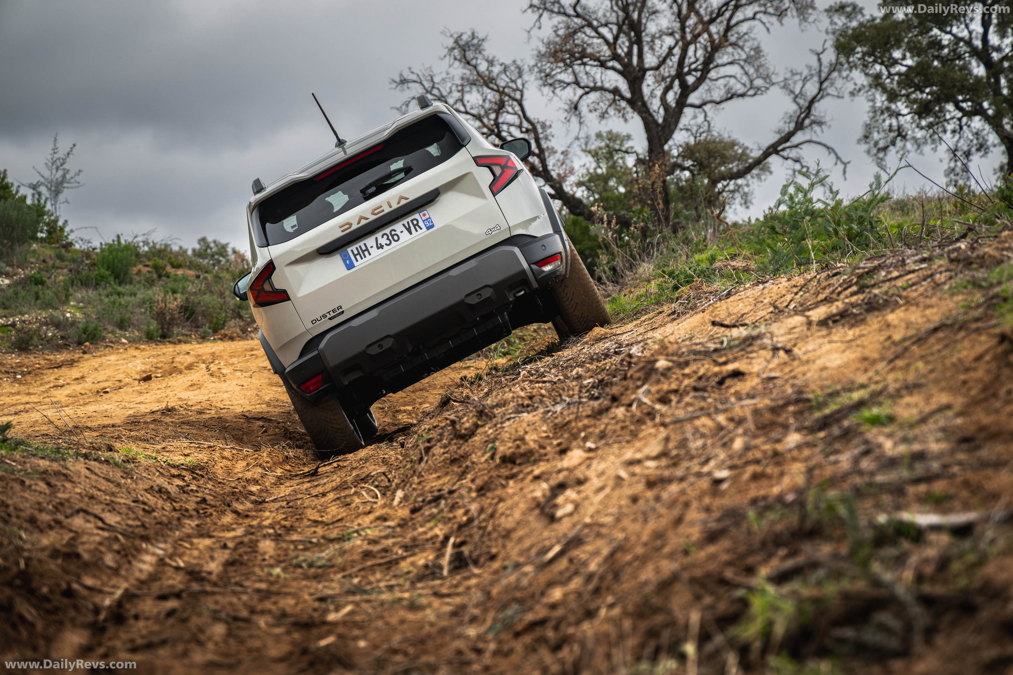 2026 Dacia Duster III Hybrid G 150 4X4 Extreme Rear View
