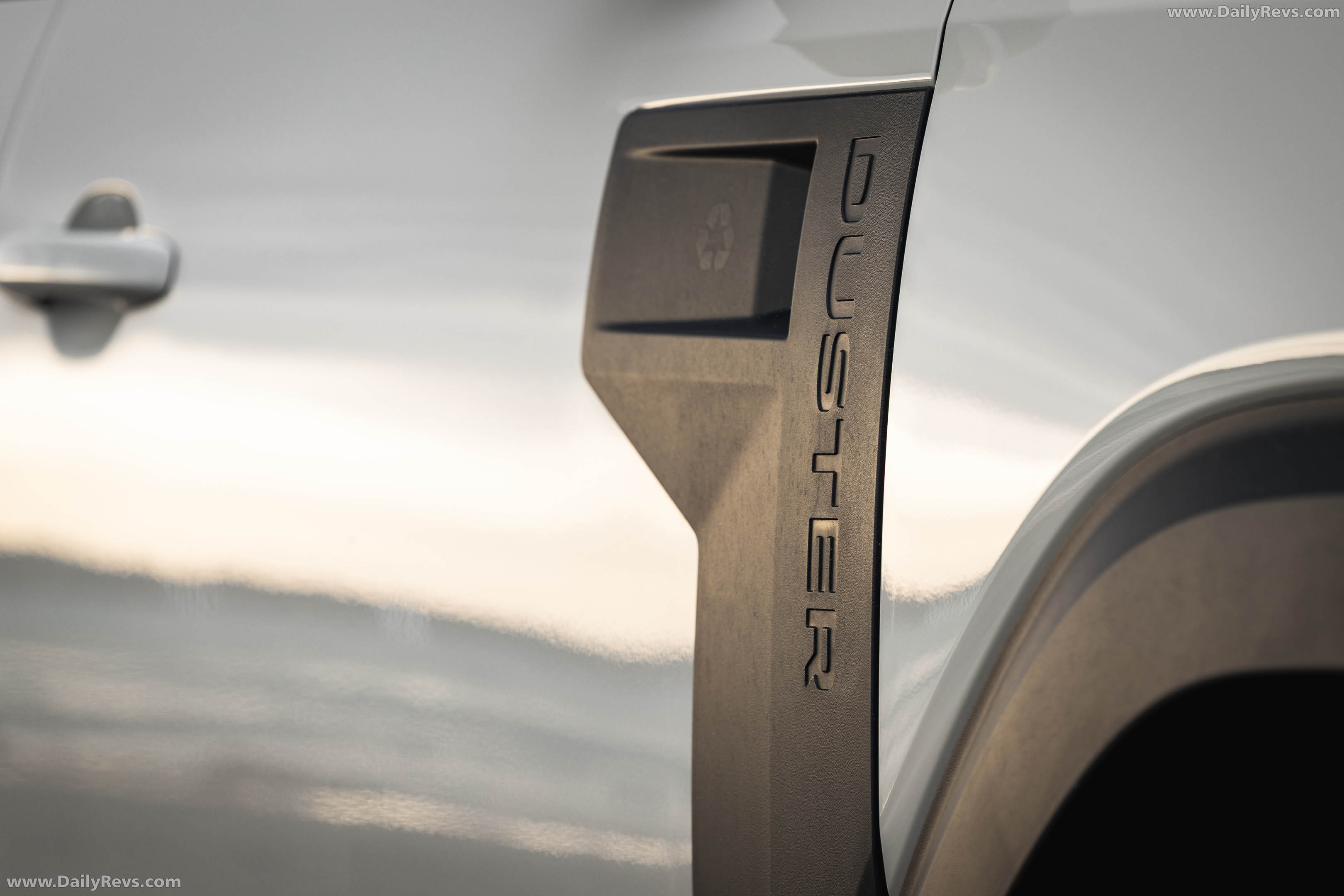 2026 Dacia Duster III Hybrid G 150 4X4 Extreme Exterior