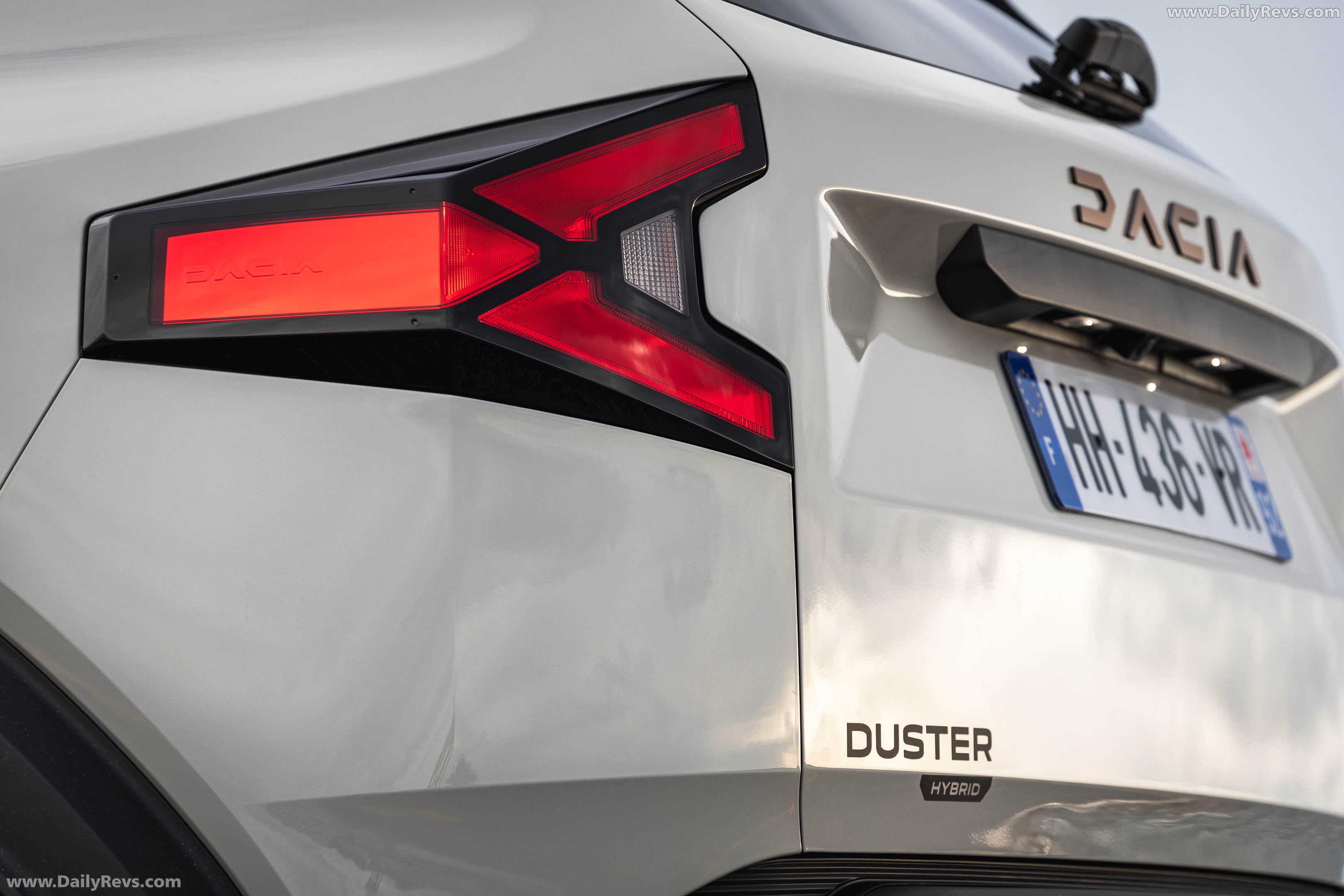 2026 Dacia Duster III Hybrid G 150 4X4 Extreme Exterior