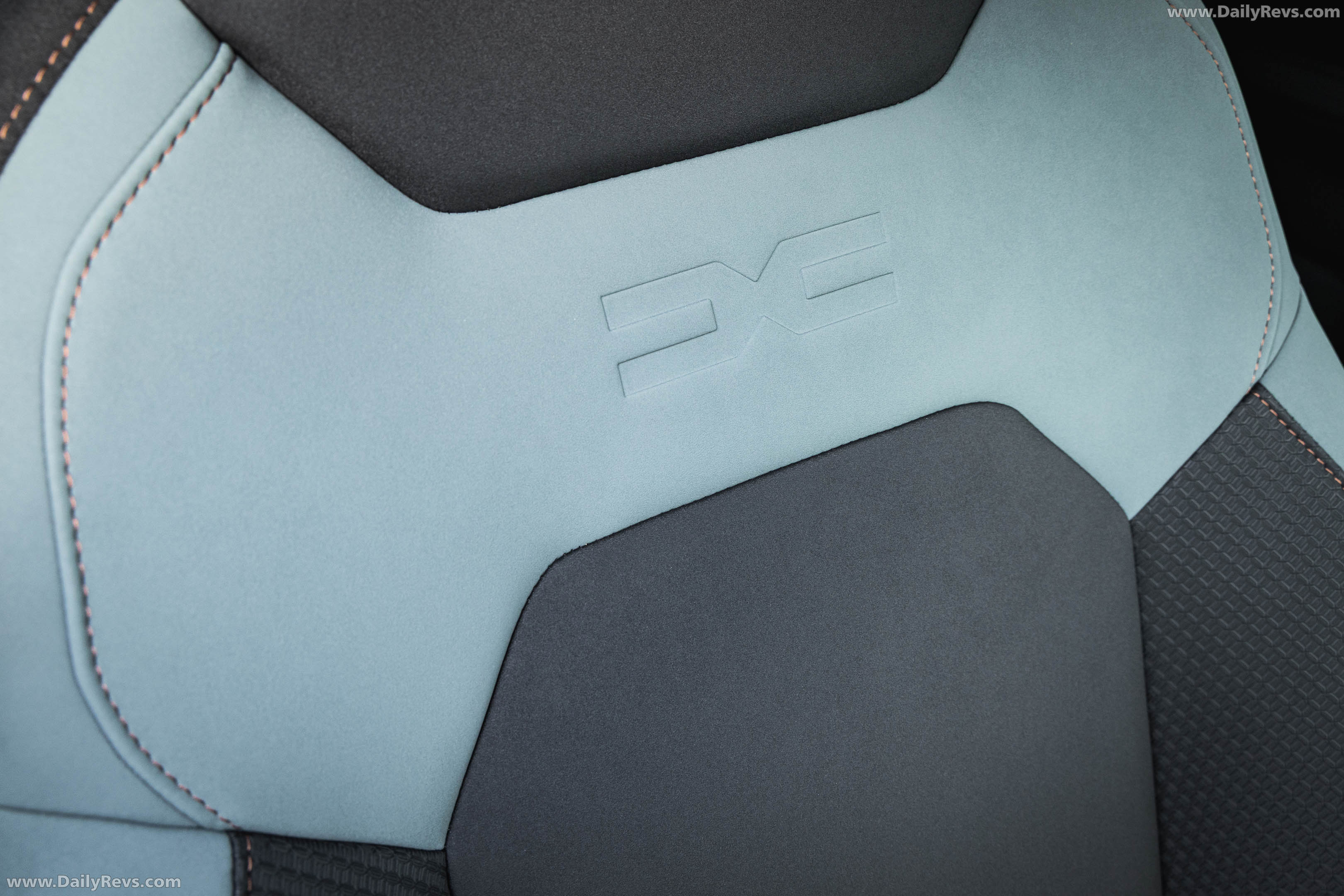 2026 Dacia Duster III Hybrid G 150 4X4 Extreme Interior