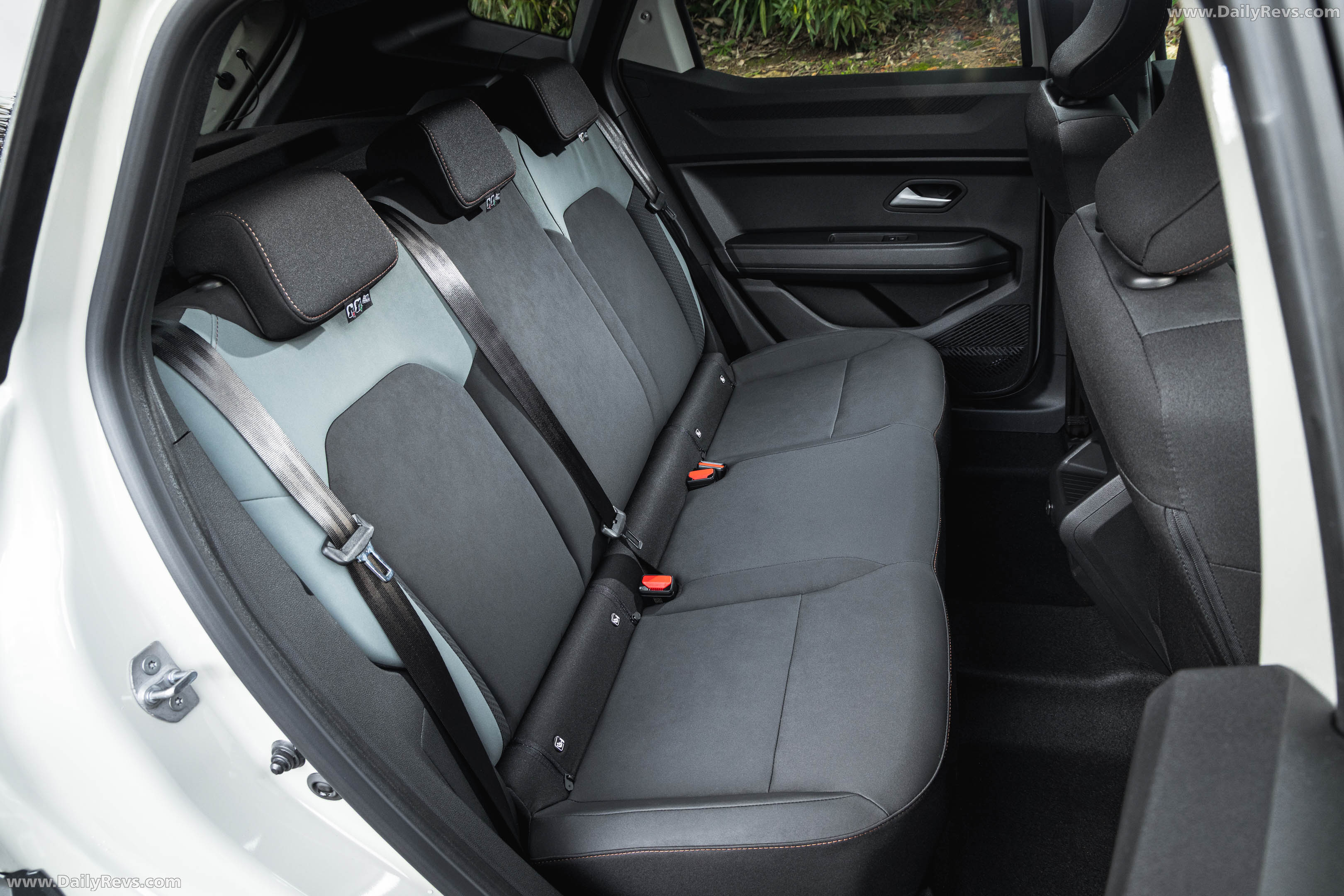2026 Dacia Duster III Hybrid G 150 4X4 Extreme Interior