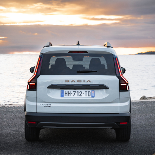 2026 Dacia Jogger Hybrid 155 Extreme Rear View